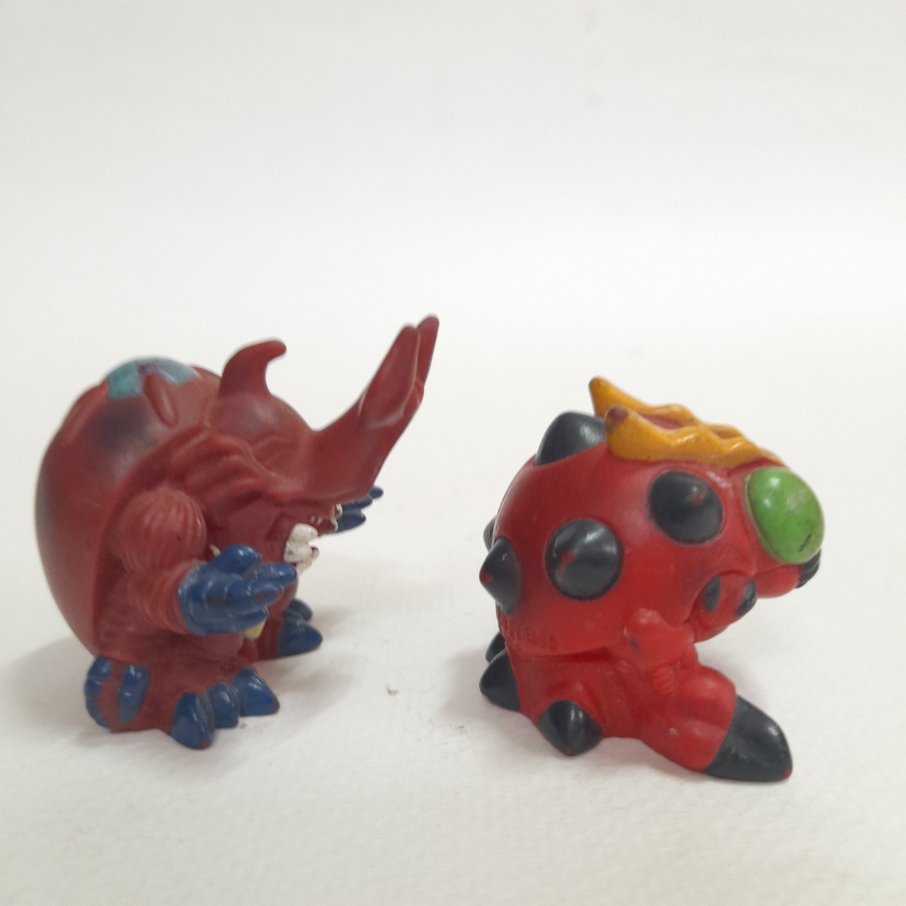 ซอฟสวมนิ้ว ขนาดตามรูป จากเรื่อง บีไฟเตอร์ มือสอง*** มีรอยเลอะ ขายคู่