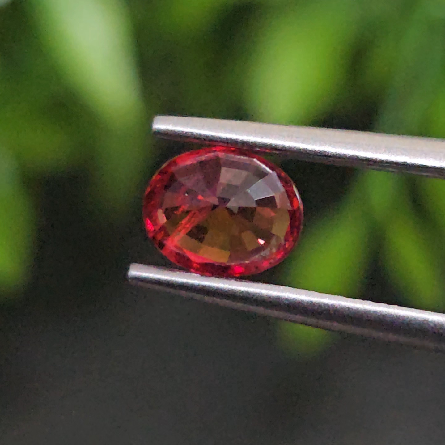 พลอย ทับทิม ซองเจีย Songea Ruby Sapphire 1.03 กะรัต (Cts.) พลอยแท้ อัญมณีมงคลประจําวันเกิด เครื่องประดับพลอย