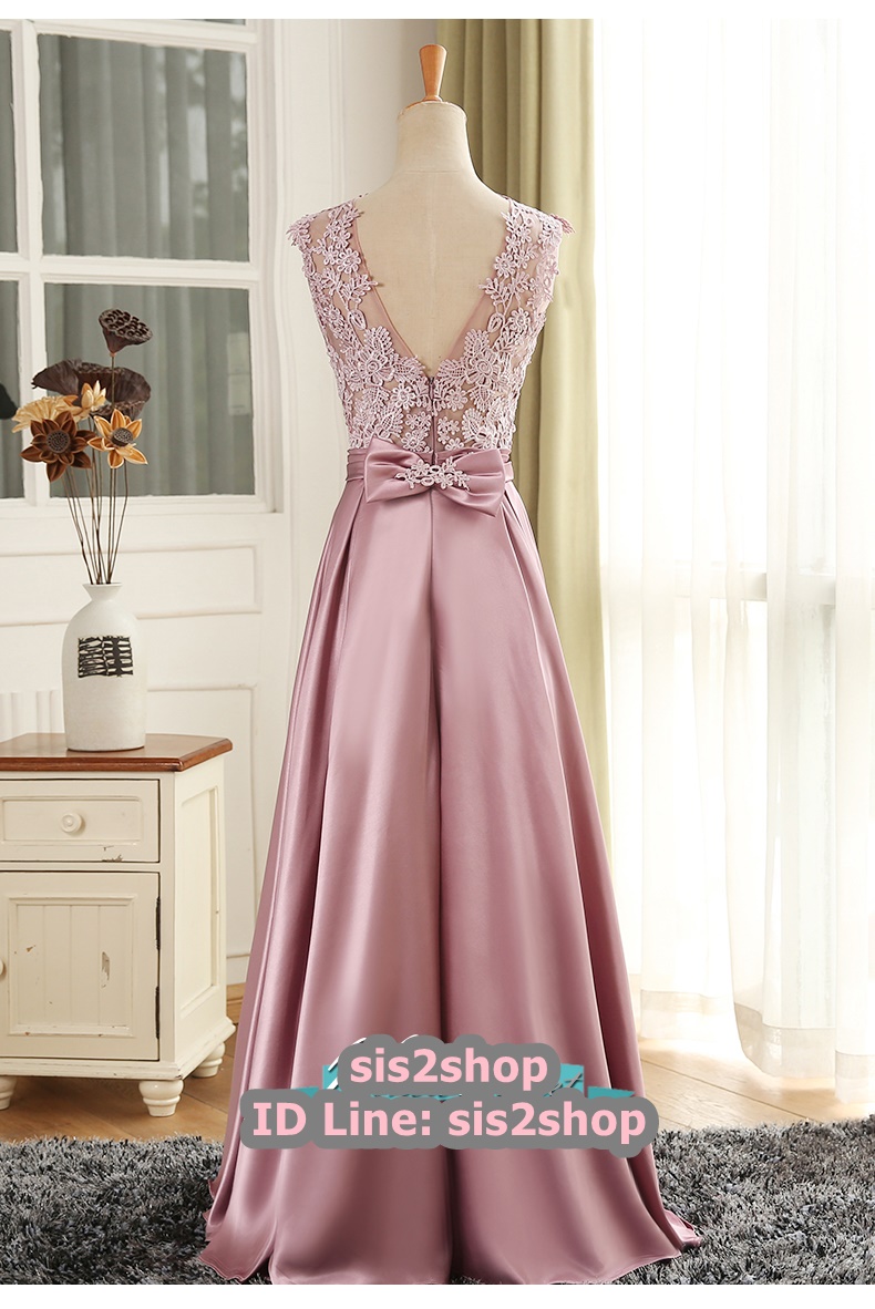 พร้อมส่ง ชุดราตรียาว แขนกุด สีชมพูอมม่วง อกแต่งลูกไม้ กรโปรงเนื้อผ้ามัน คาดเอวคริสตัล เซ็กซี่ผ้าหลัง เพิ่มเข็มกลัดโบว์ช่วงหลัง