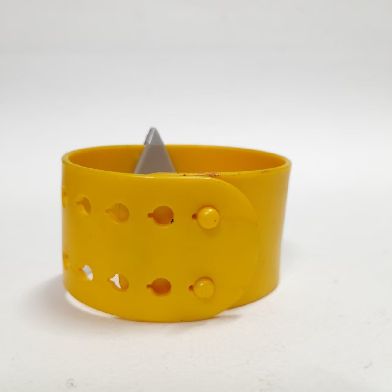 ปลอกข้อมือ อุลตร้าเบลสเลท ของอุลตร้าแมนแจ๊ค ขนาดตามรูป มือสองสภาพดี มีรอยบ้าง มีช่องปรับขนาดข้อมือได้