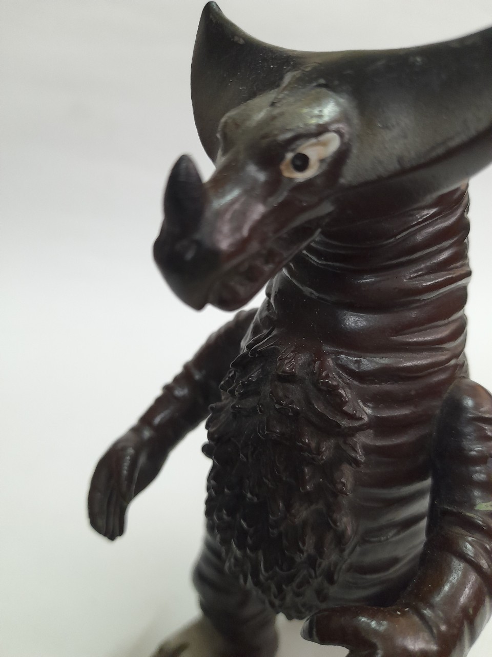 มีหลายภาพ,**ซ่อมเขา***ซอฟ 6.5-7 นิ้ว สัตว์ประหลาดโกโมร่า จากอุลตร้าแมน Bandai Japan 1983 สภาพดี มีรอยบ้าง มีปั๊มใต้เท้า