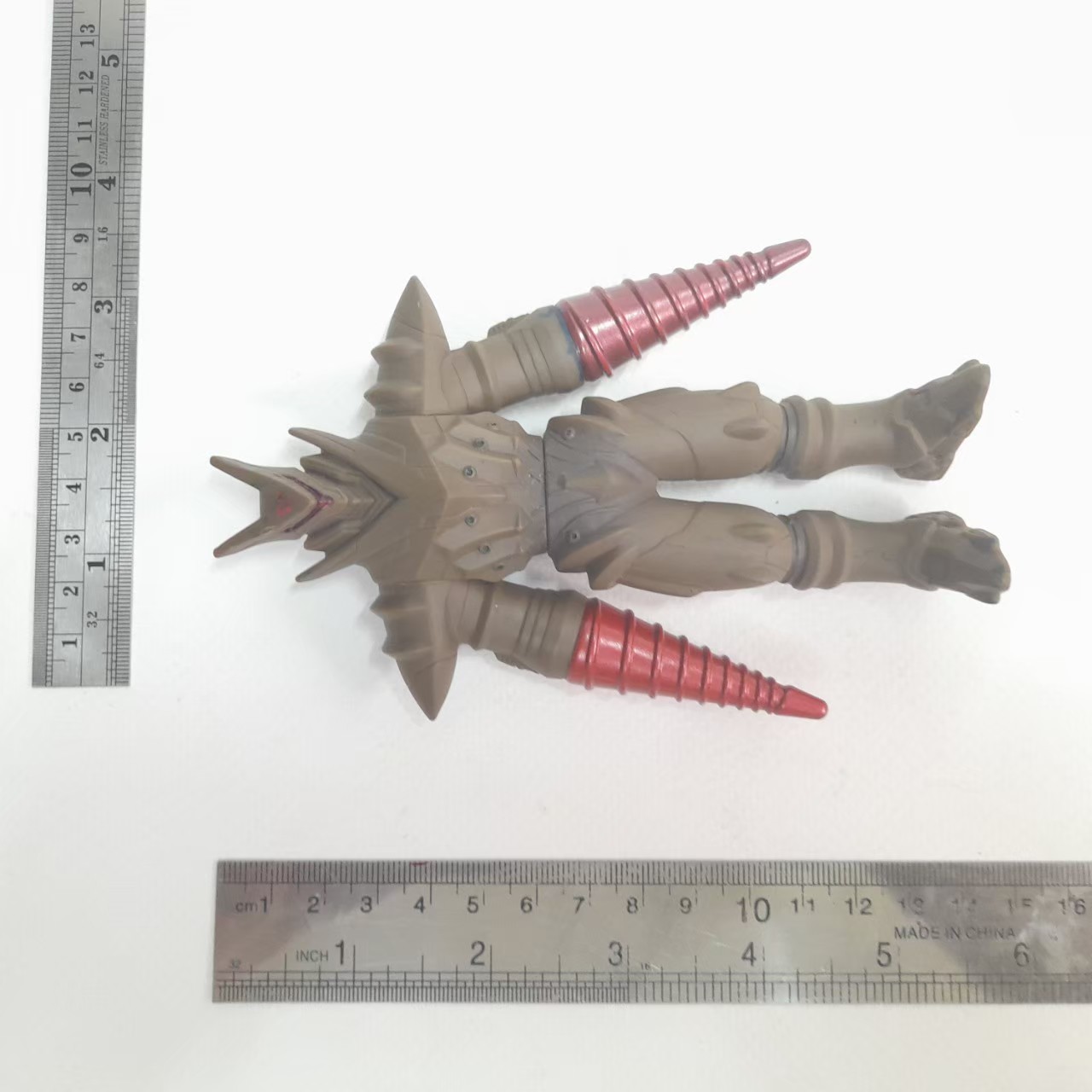 ซอฟ 4.5 -5 นิ้ว หุ่นยนต์ LEGIONOIDS (ALPHA) มือสองสภาพดี มีรอยบ้าง