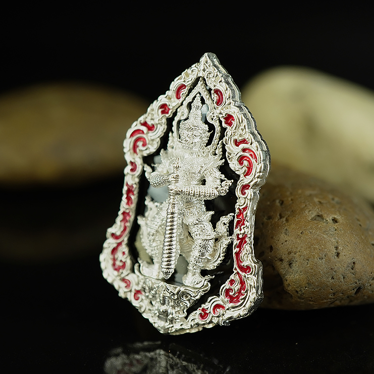 เหรียญท้าวเวสสุวรรณโณพุทธศิลป์รุ่นแรก ปลดหนี้ วัดแค รหัส 20 เนื้อบรอนซ์อาบเงิน ลงยาดำขอบแดง