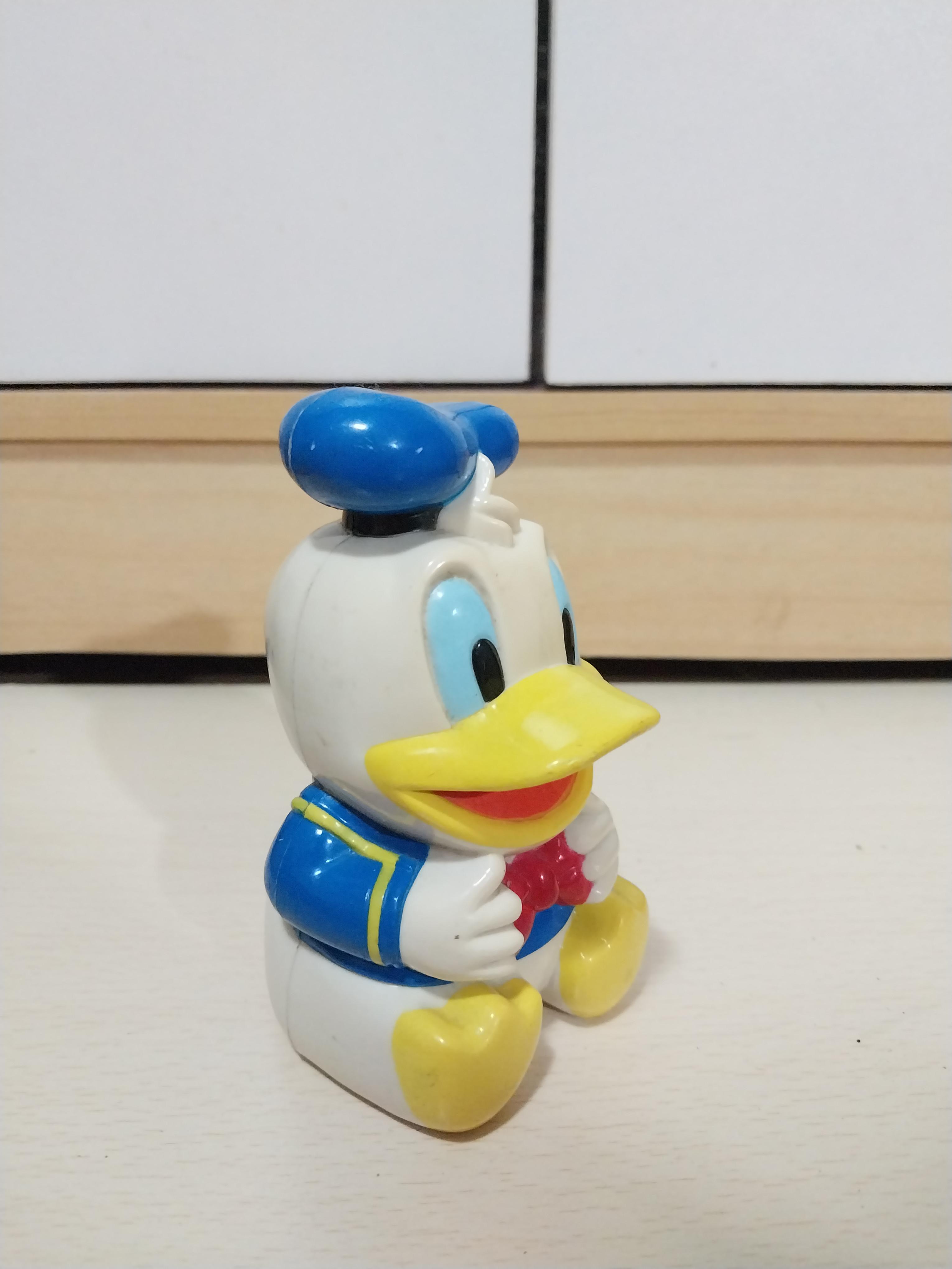 มือ2,มีหลายภาพ,เป็ดโดนัลดั๊ก ของพรีเมี่ยมจากS&P มีรอยบ้างตามภาพ