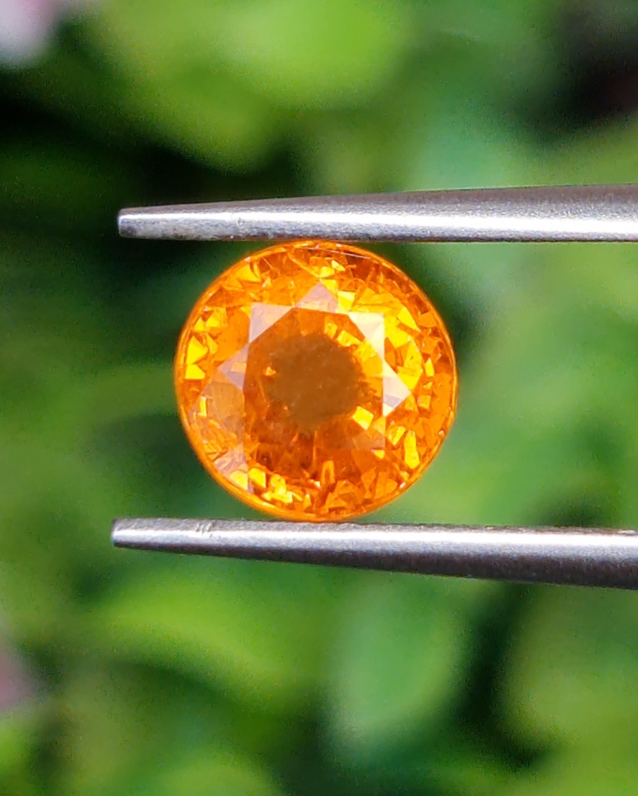 พลอย สเปสซาร์ไทต์ Spessartite Garnet 2.41 กะรัต Cts. พลอยแท้ อัญมณีมงคลประจําวันเกิด เครื่องประดับพลอย