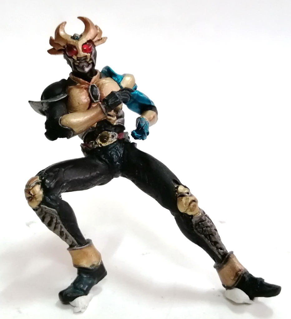 ของเล่น ของสะสม SIC shogon rider agito เอสไอซี โชกอน ไรเดอร์อากิโตะ ตัวนี้ขาดฐานและอาวุธ แต่สภาพดี สูง 10 ซม.