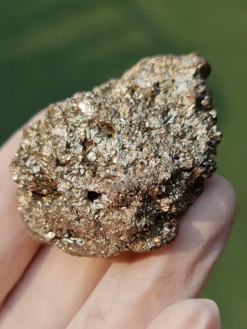 ก้อนผลึก ไพไรท์ Raw Rough Pyrite 58.0 กรัม (Grams) พลอยแท้ อัญมณีมงคลประจําวันเกิด เครื่องประดับพลอย