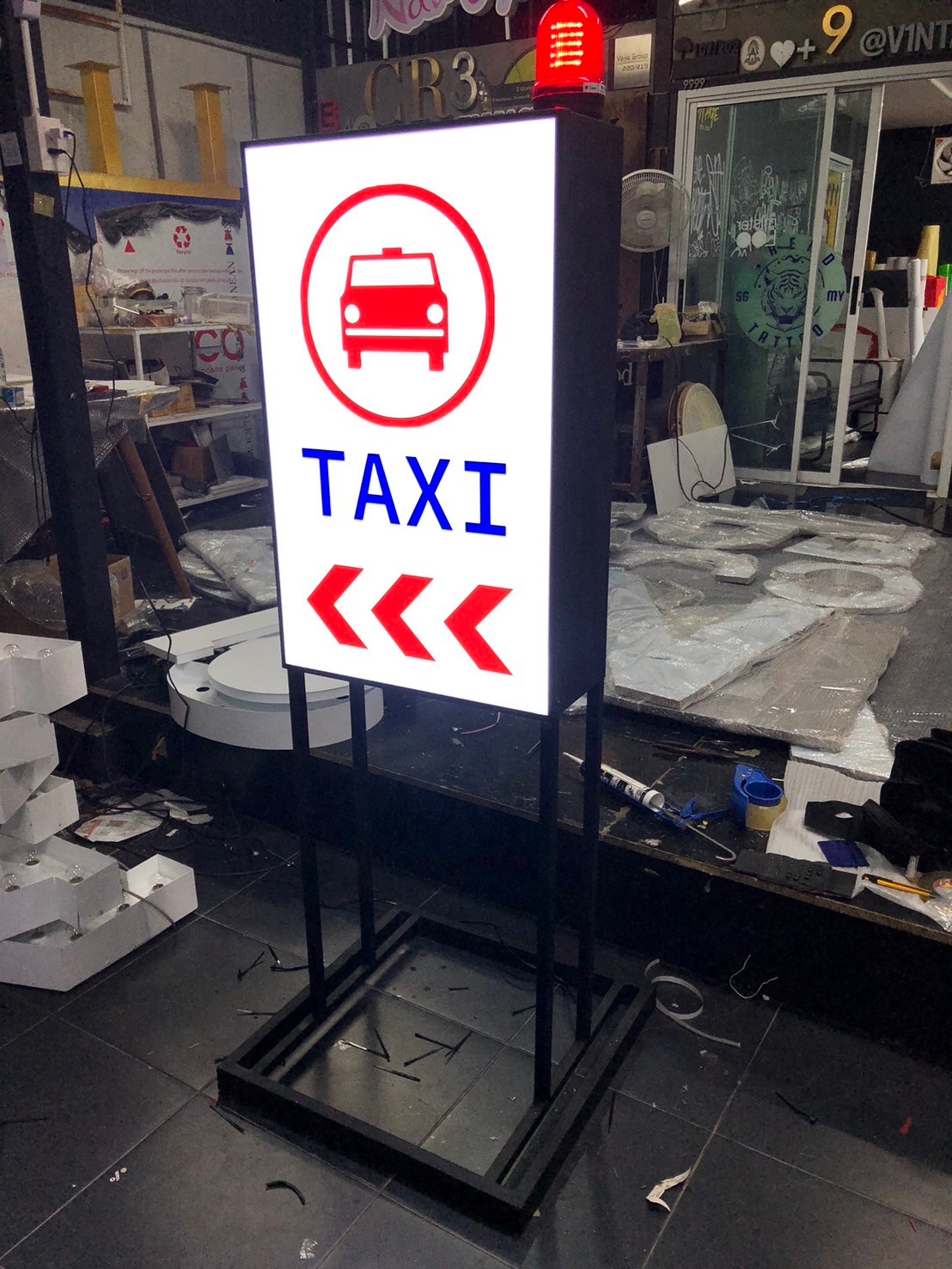 ป้ายกล่องไฟเเท๊กซี่ เสริมไฟไซเรน