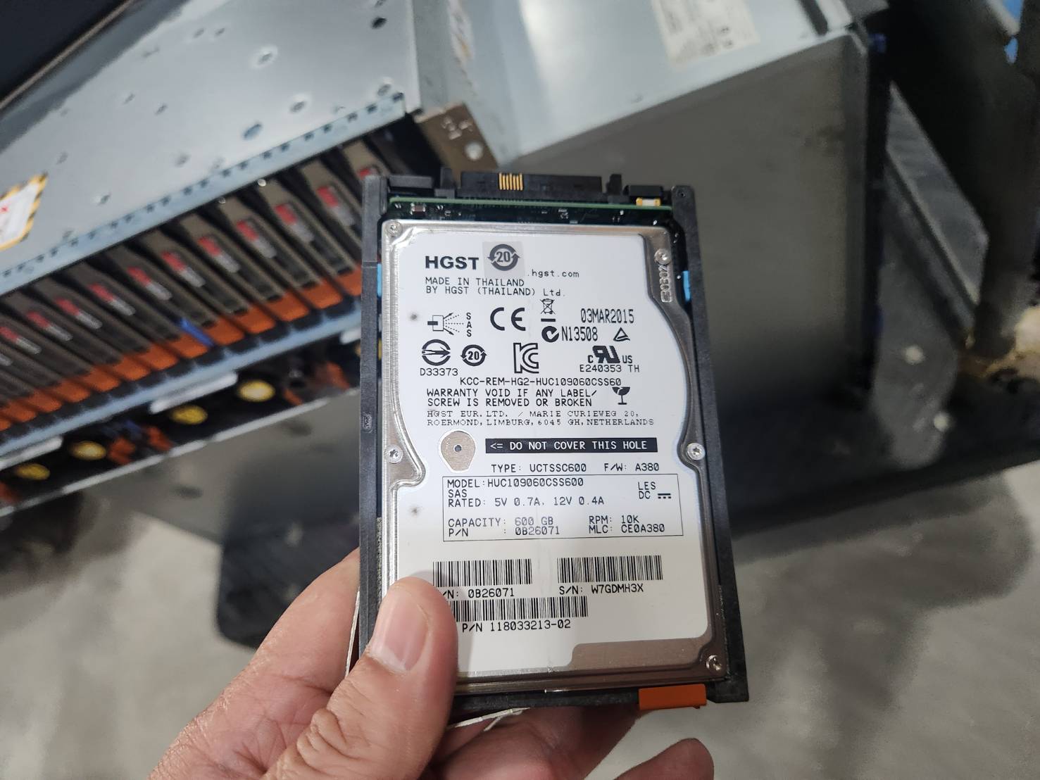 Storage Server Dell emc2 vnx 5200 SAS 600 10K x 25ลูก สภาพดีมาก