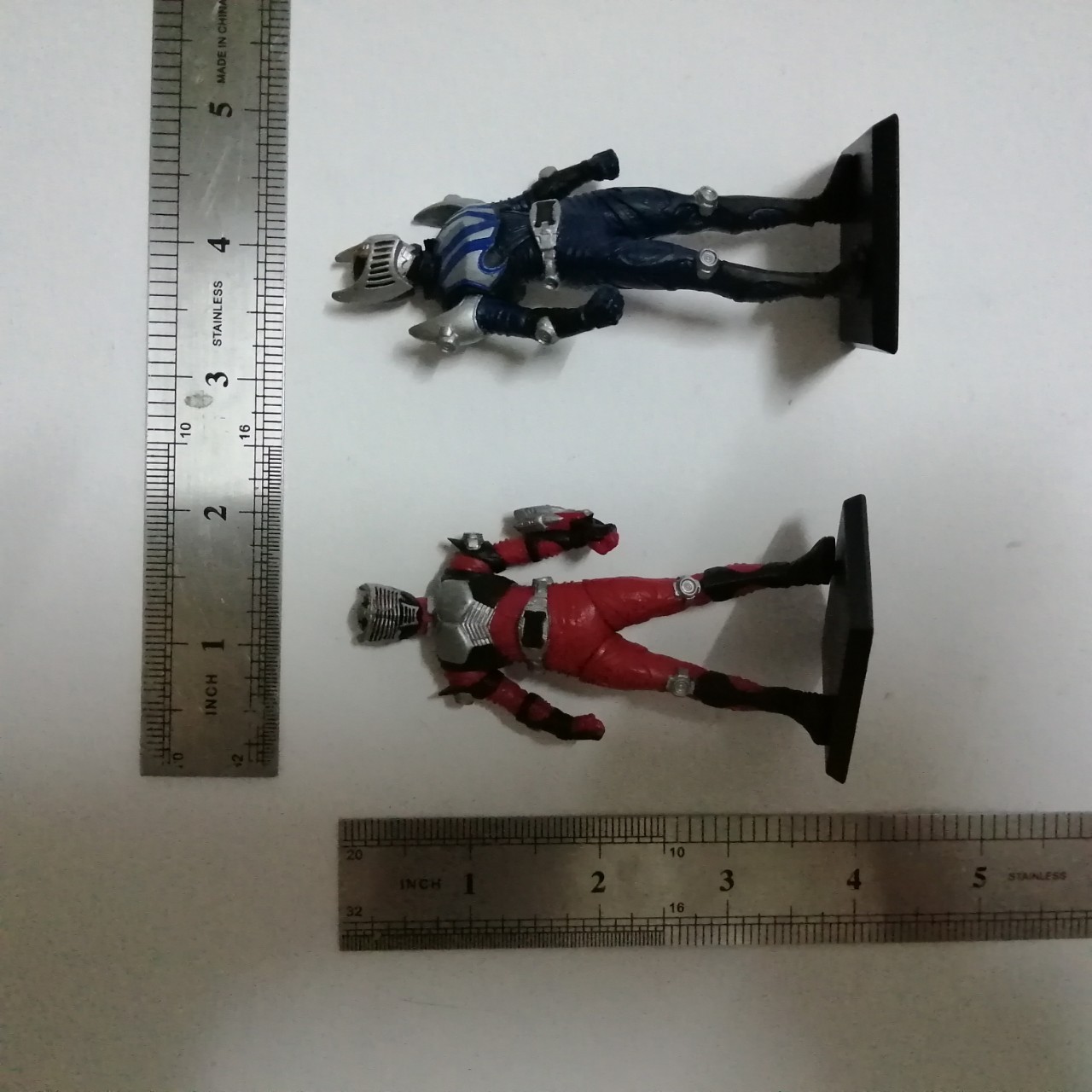 กาชาปองยืนฐานไรเดอร์ริวคิ กับ ไรเดอร์ไนท์ ของครบสภาพดี ขายคู่