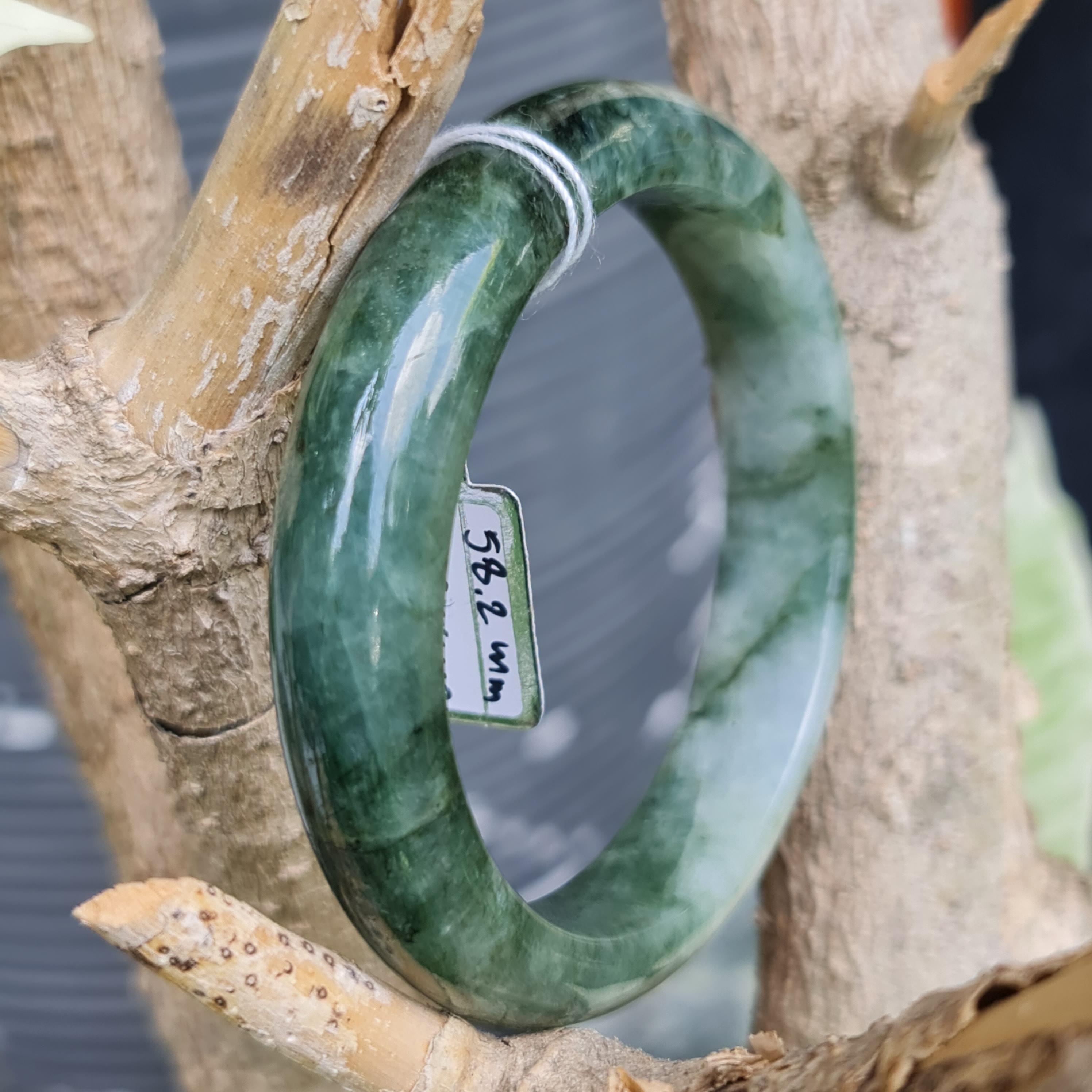 JB6804113 หยก พม่า แท้ Jade กำไลหยก 58.2 มม. (Jadeite bracelet) พม่า (Myanmar)