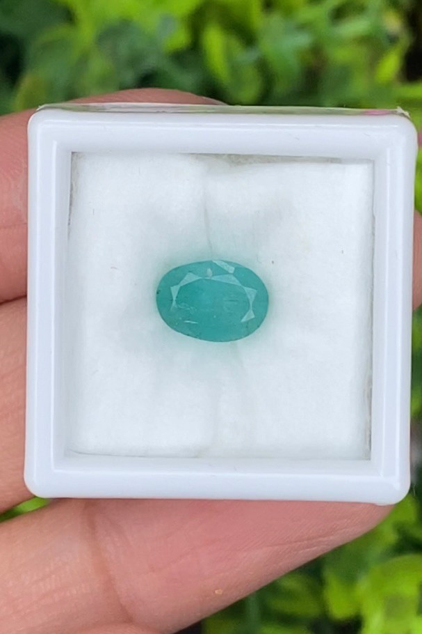 พลอย มรกต Natural Emerald แซมเบีย 1.81 กะรัต (Cts.) พลอยแท้ อัญมณีมงคลประจําวันเกิด เครื่องประดับพลอย