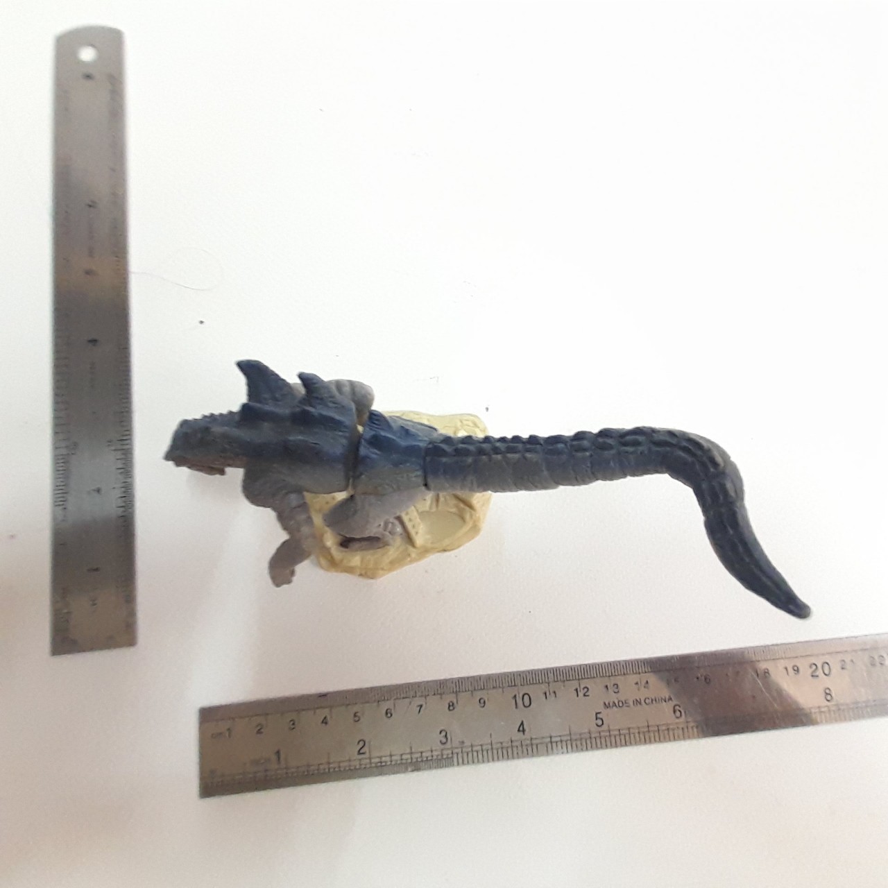 มีหลายภาพ,ฟิกเกอร์ พลาสติก ขนาดตามรูป ขยับบางส่วนได้ มีฐาน มีตราปั๊ม ซิลล่า ก๊อตซิลล่าอเมริกา มือสองสภาพดี