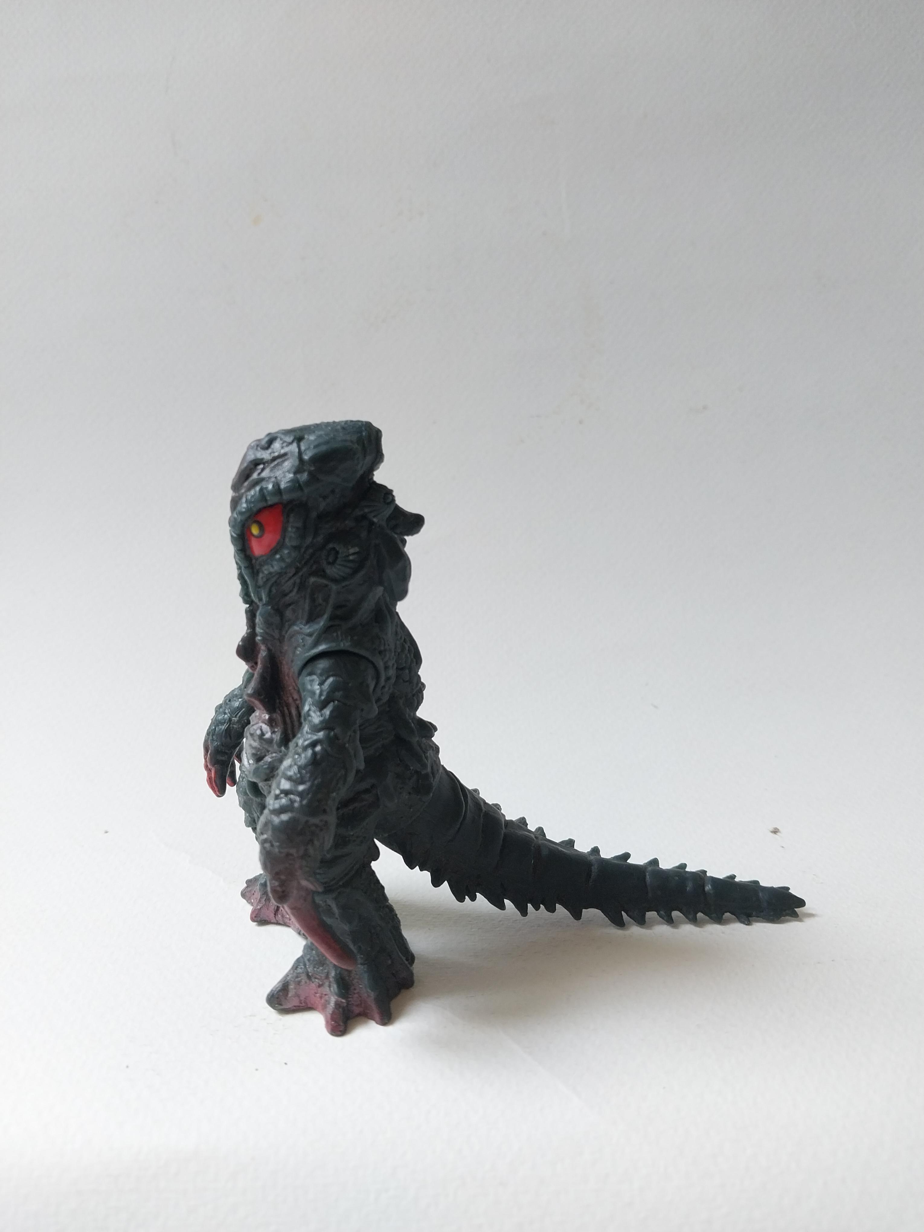 มีหลายภาพ, ซอฟ4นิ้ว สัตว์ประหลาดเฮโดร่า จาก ก๊อตซิลล่า Toho 2004