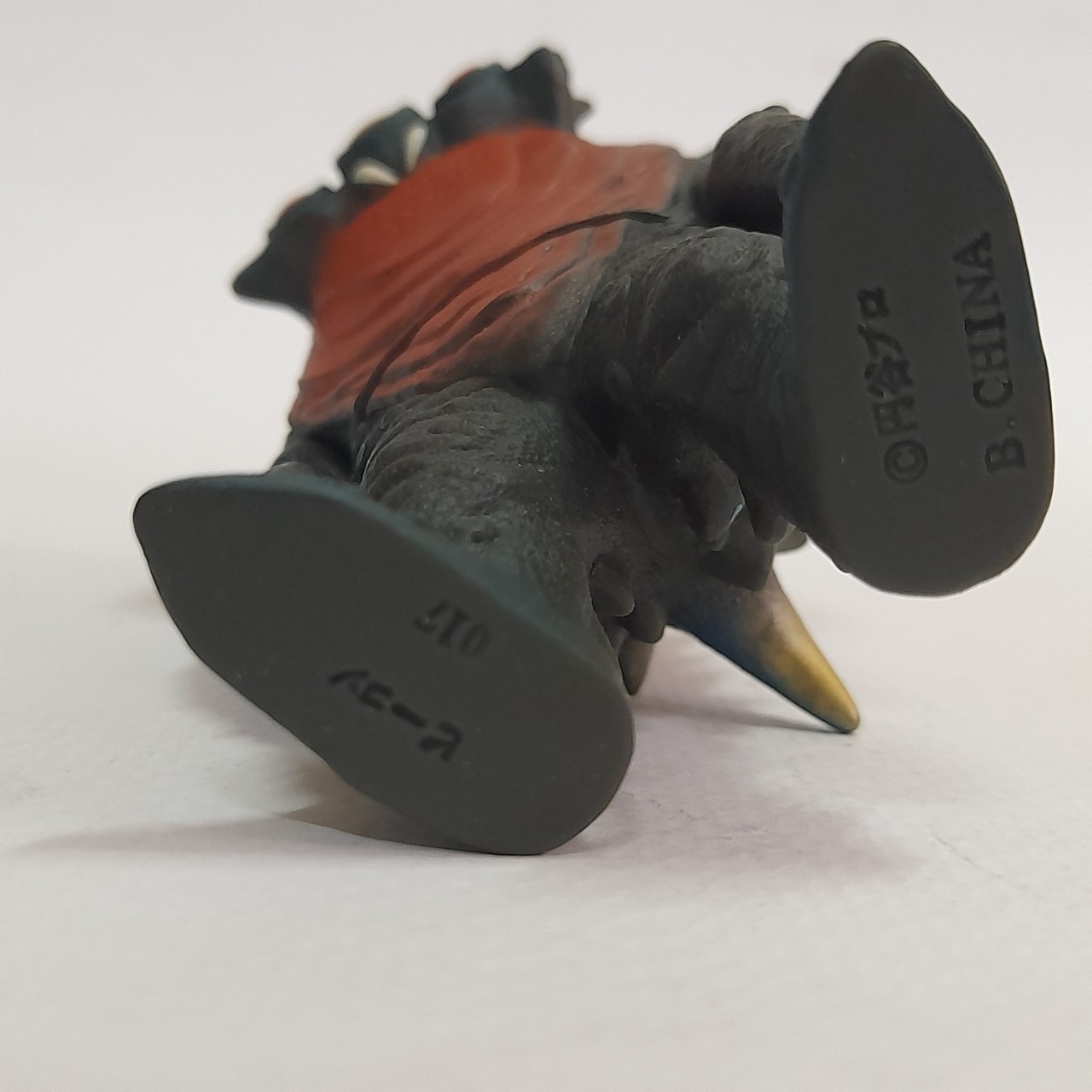 ซอฟ4นิ้ว สัตว์ประหลาด บีกอน จากอุลตร้าแมนแจ๊ค ขนาดตามรูป หายาก มือสองสภาพดี