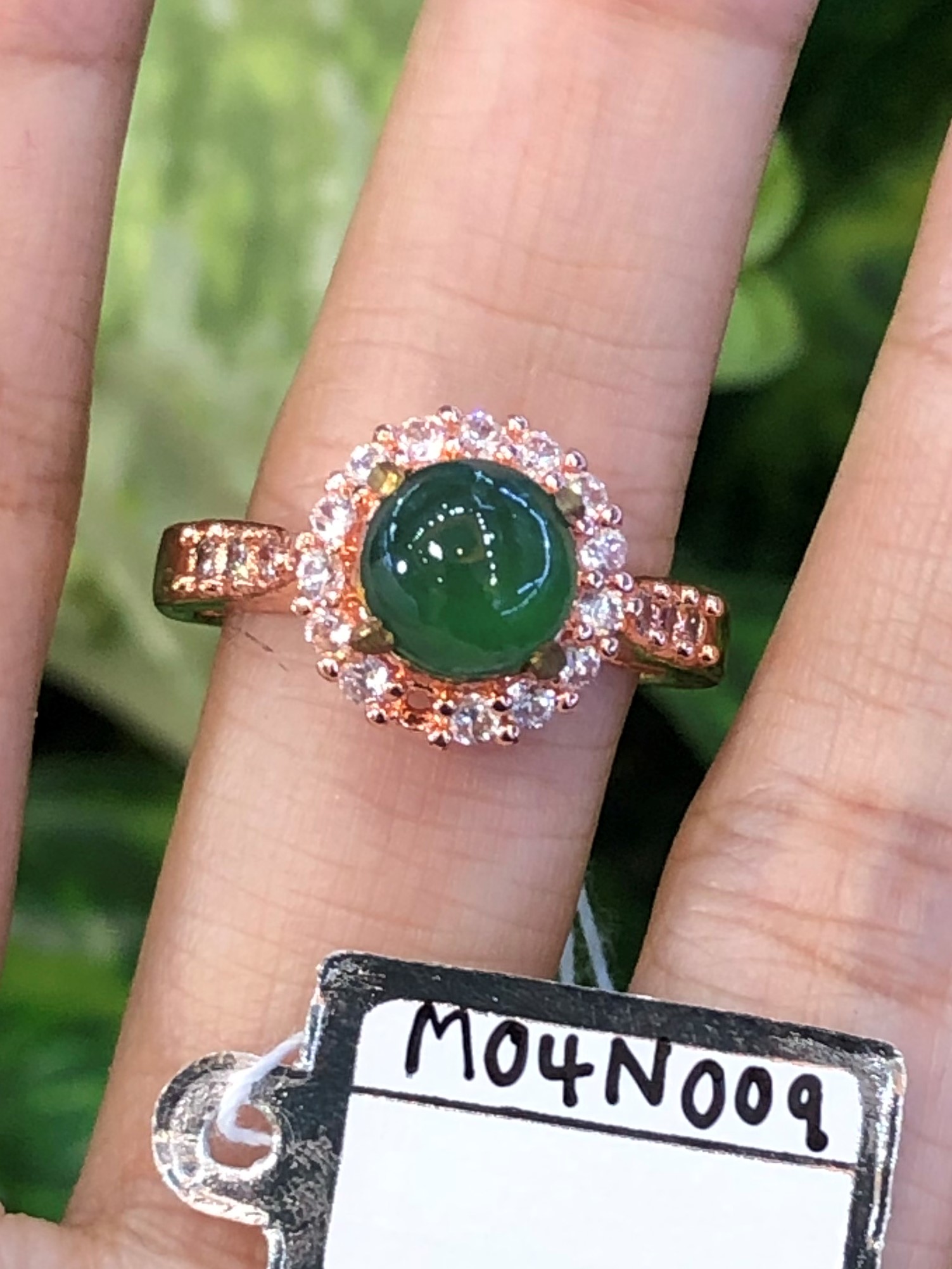 หยก พม่า แท้ Jade แหวนหยก (jadeite Ring) ดิบ (Size) 58 ไม่ผ่านการปรับปรุง (Type A) พม่า (Myanmar)