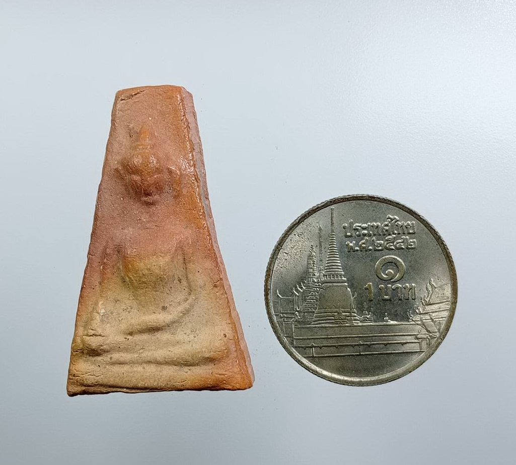 ผ3148 พระผงสุพรรณ หลวงพ่อเที่ยง วัดบ้านเก่า จ.สุพรรณบุรี ปี2519