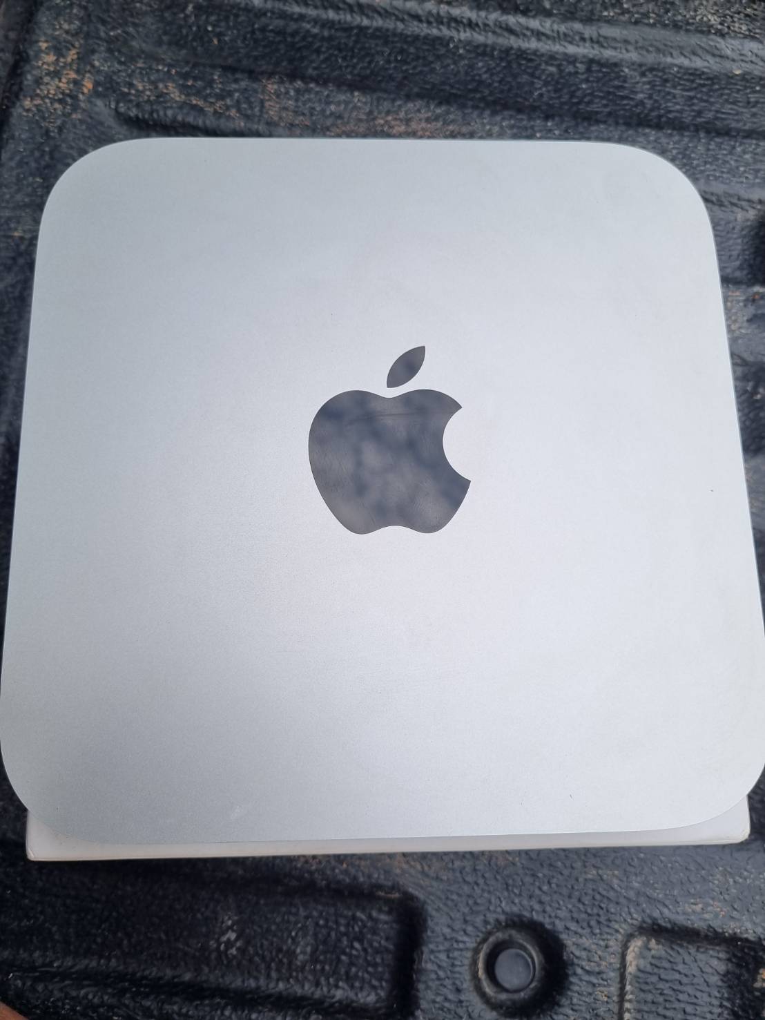 Apple Mac mini m2 8/256GB