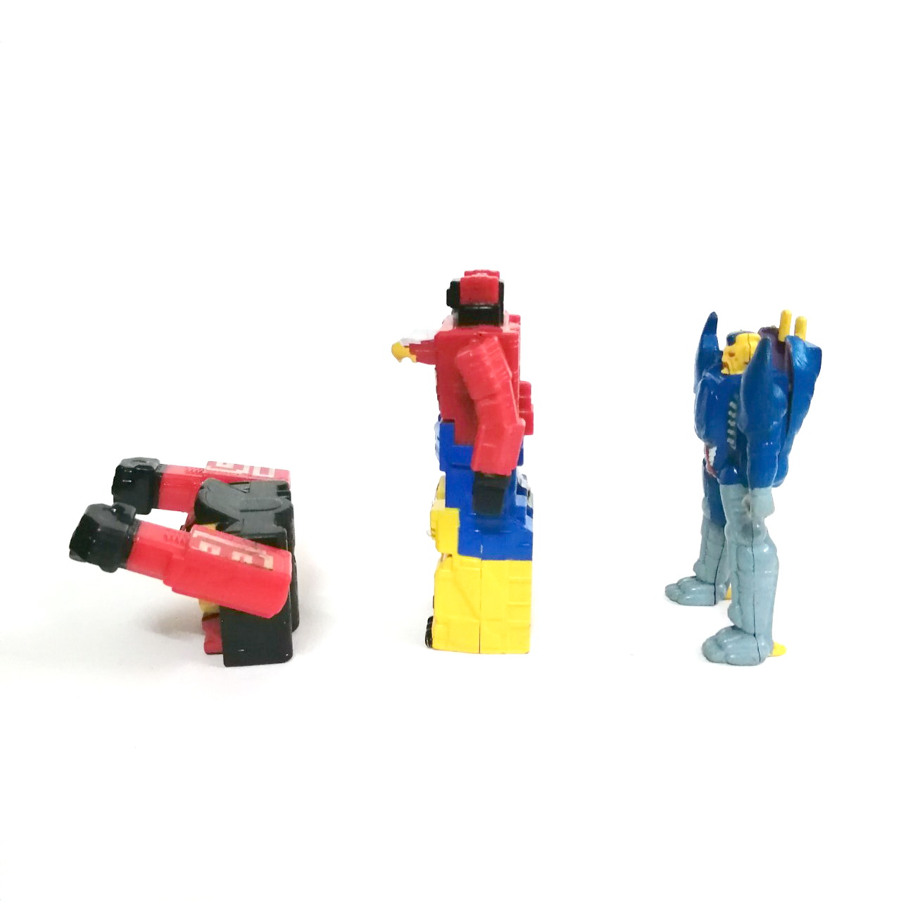 แคนดี้ทอย หุ่นยนต์รวมร่างไม่ได้ ขยับแขนได้ สภาพดีมีรอยบ้าง ขนาดตามรูป