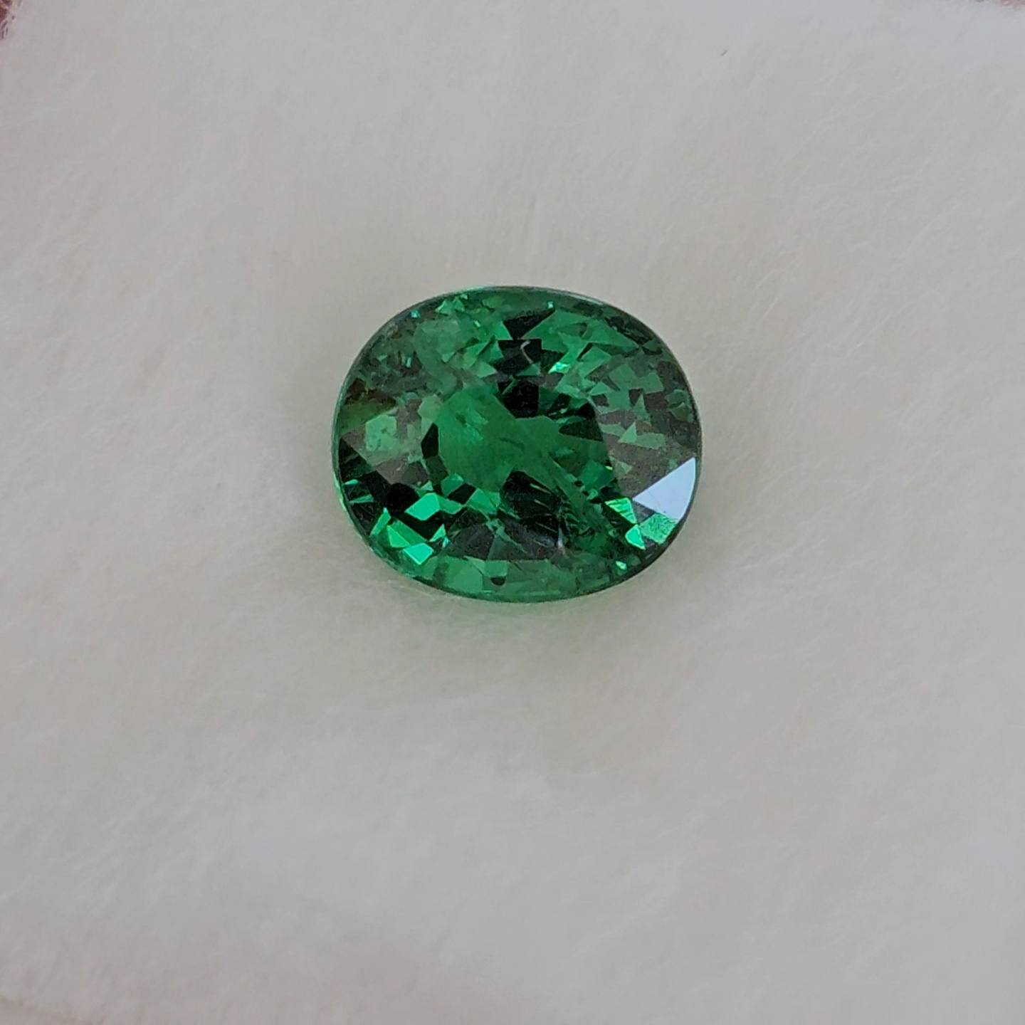 พลอย ซาโวไรท์ Tsavorite Garnet 1.28 กะรัต (Cts.) ดิบ Unheated พร้อมใบเซอร์ อัญมณีมงคลประจําวันเกิด เครื่องประดับพลอย