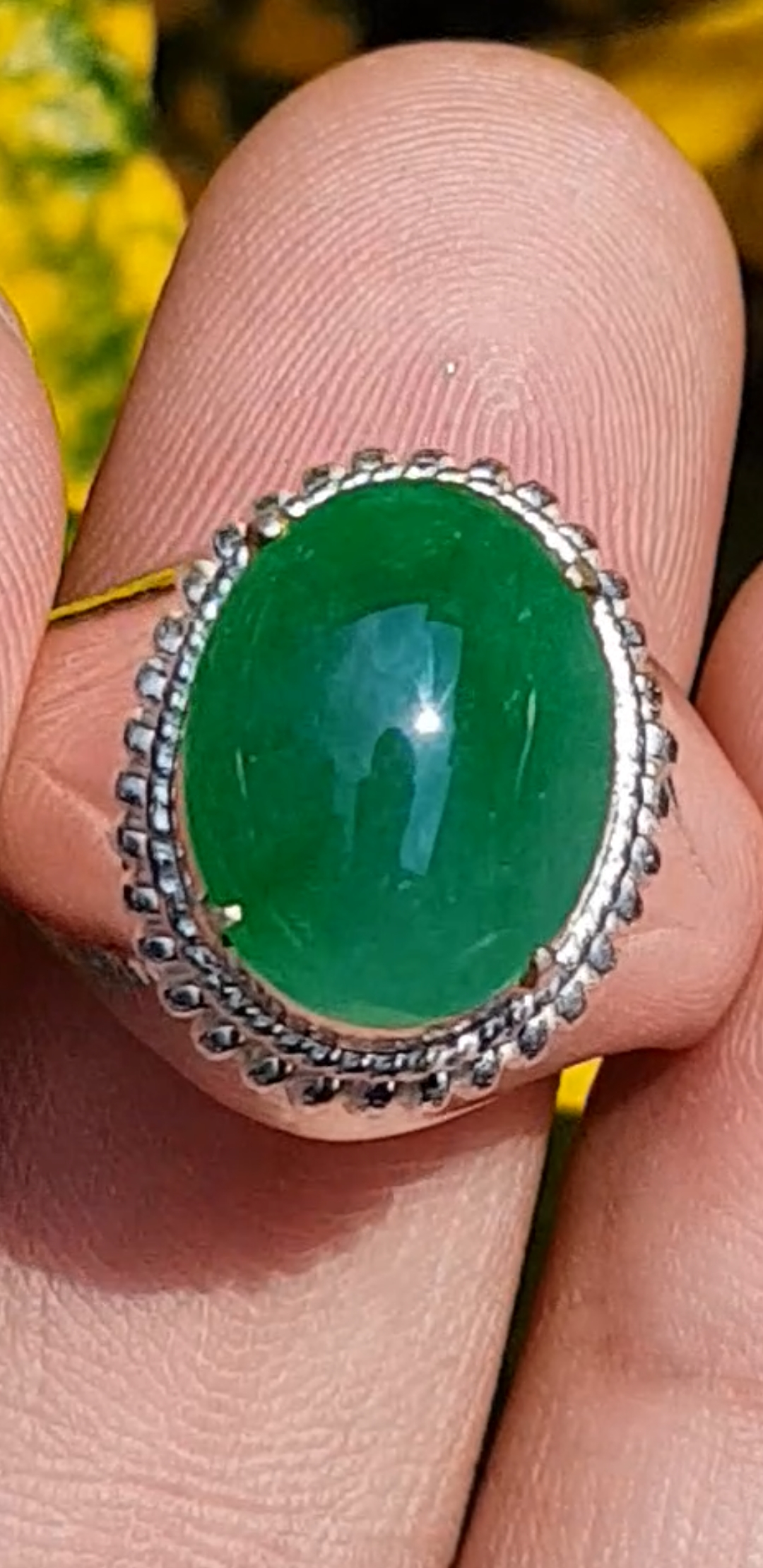 หยก พม่า แท้ Jade แหวนหยก 翡翠戒指 (Jadeite ring) 4.21 กะรัต (Cts.) ดิบ Size 62 ไม่ผ่านการปรับปรุง (Type A) พม่า (Myanmar)