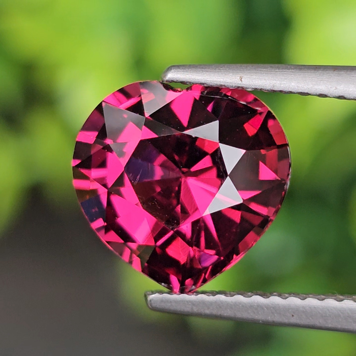 พลอย อุมบาไลต์ การ์เน็ต Umbalite Garnet 4.26 กะรัต (Cts.) ดิบ Unheated พร้อมใบเซอร์ AIG พลอยแท้ อัญมณีมงคลประจําวันเกิด เครื่องประดับพลอย