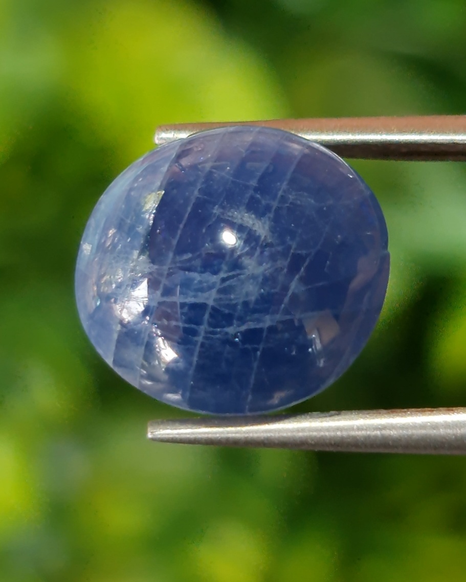 พลอย ไพลิน Blue Sapphire 8.49 กะรัต (Cts.) ดิบ (Unheated) พลอยแท้ อัญมณีมงคลประจําวันเกิด เครื่องประดับพลอย
