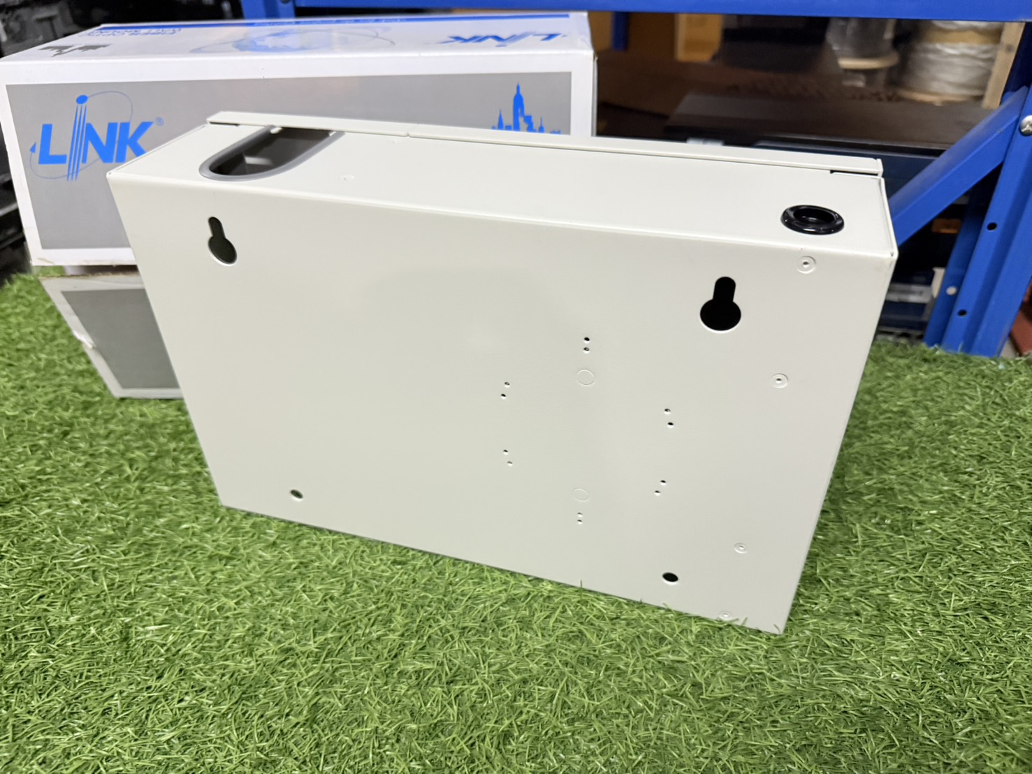 ตู้เก็บสายไฟเบอร์ออฟติก Link 6-24 Port F.O.Rack Wall Mount Enclosure (UF-2022A) ของใหม่ แกะถ่ายรูป