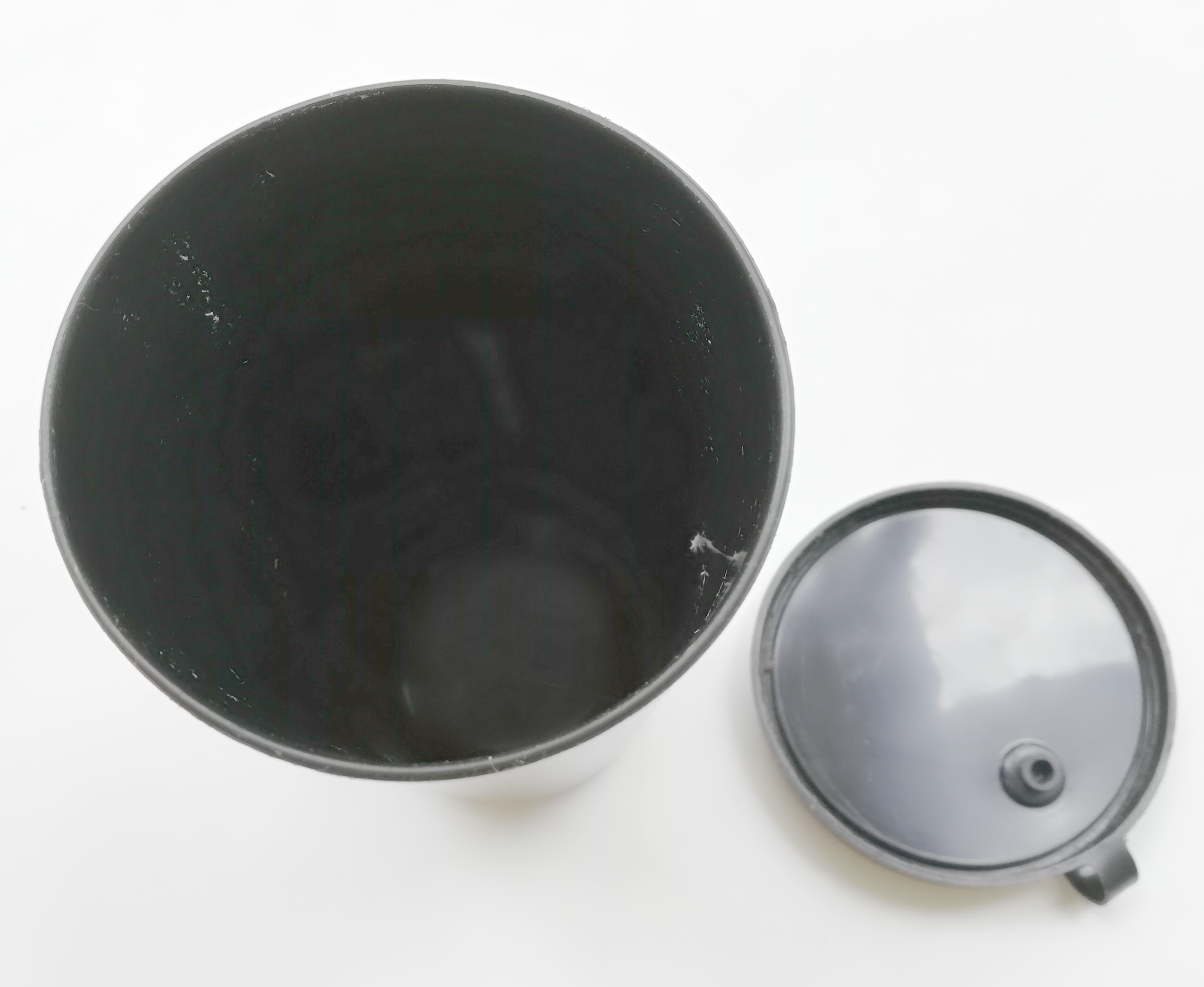 แก้วน้ำพลาสติกสีดำ ลายไฟโด้ ดีโด้ FIDO DIDO ของสะสมจาก7up ,NORMAL IS BORING