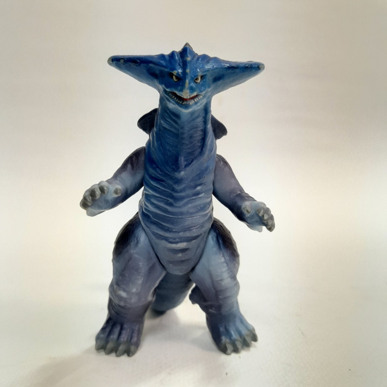 มีหลายภาพ,ซอฟ 3.5-4นิ้ว สัตว์ประหลาดลาโกลัส จากอุลตร้าแมนแม๊กซ์ มือสองสภาพดี ไม่พบบ่อย มีรอยบ้าง