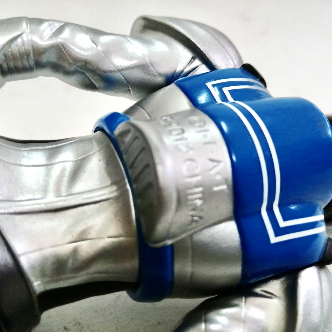 ฟิกเกอร์นาเดชิโกะ จาก เรื่อง มาสค์ไรเดอร์โฟเซ่ Masked Rider Fourze ขนาด ประมาณ 23 ซม.