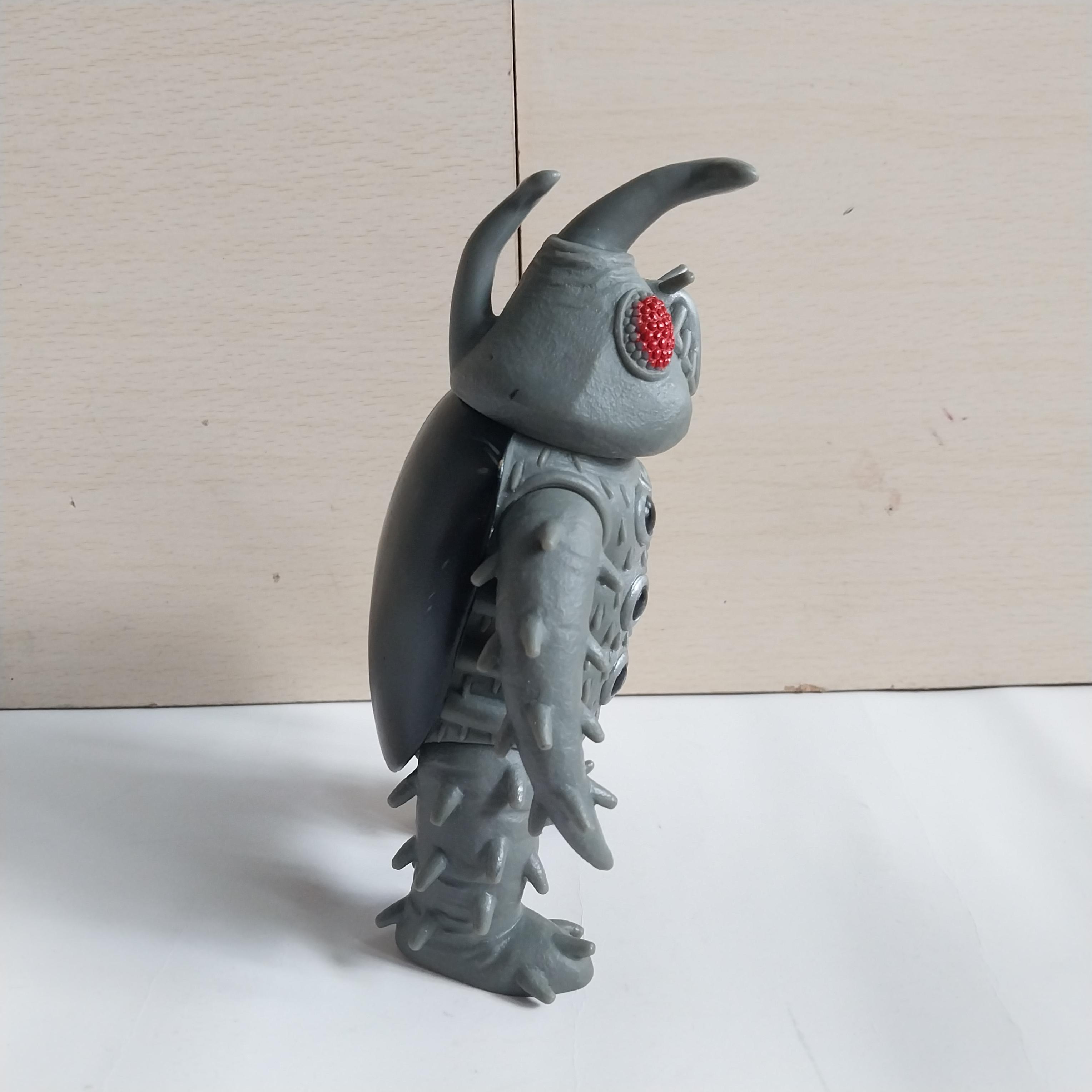 ซอฟ 6 นิ้ว สัตว์ประหลาดซาตานบีเทิล ขนาดตามรูปจากอุลตร้าแมนเรโอ สภาพดี มีรอยบ้าง