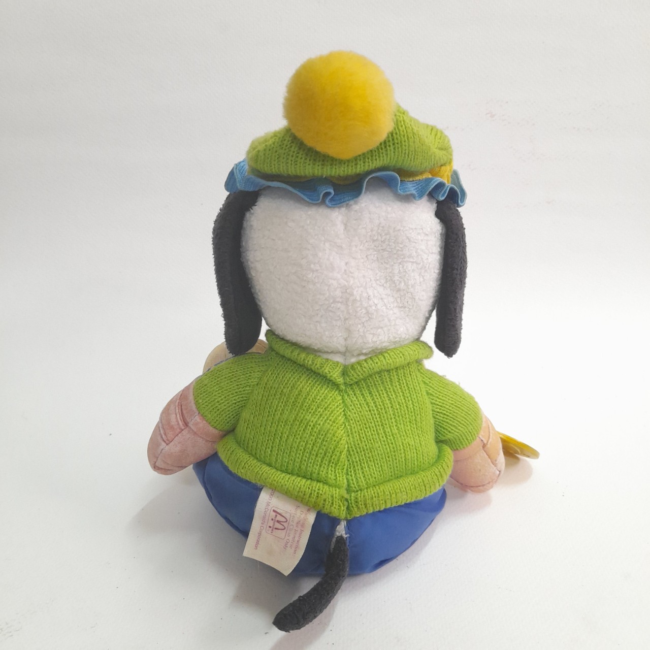 ตุ๊กตาผ้า สนู๊ปปี้ พรีเมี่ยม แมคโดนัลด์ งานเก่าเก็บมือสอง *** มีรอยถลอกบางจุด ก้นกางเกงบริเวณหางมีช่องโหว่ตามภาพ ขนาดตามรูป