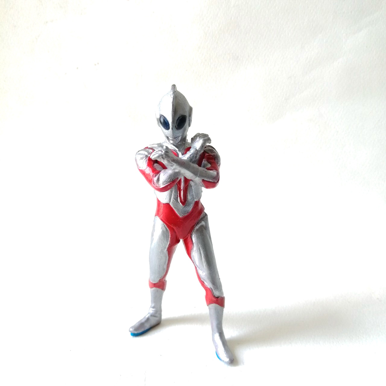 แคนดี้ทอย อุลตร้าแมนมิลเลเนี่ยม งานฟิชโช่ ApexT พร้อมฐาน -แยกแขนได้ หน้าติดกาวถาวร **ซ่อมสี Candy toy, Ultraman Millenium, Fisho, arms separated, face glued, color repaired