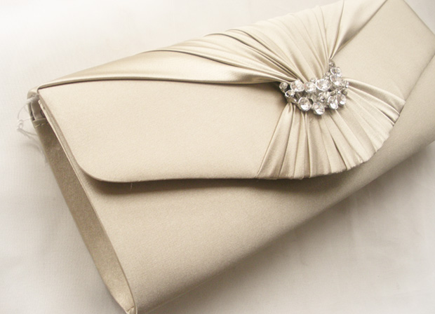พร้อมส่ง Evening Clutch กระเป๋าออกงาน VictoriaDelef