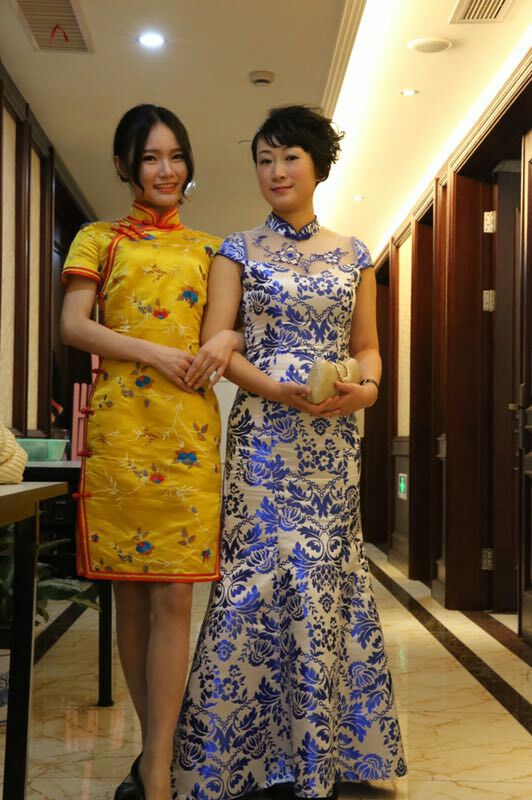 Pre-order ชุดแฟนซี ชุดราตรียาว คอจีน สีน้ำเงิน ทรงหางปลา สวยหรู