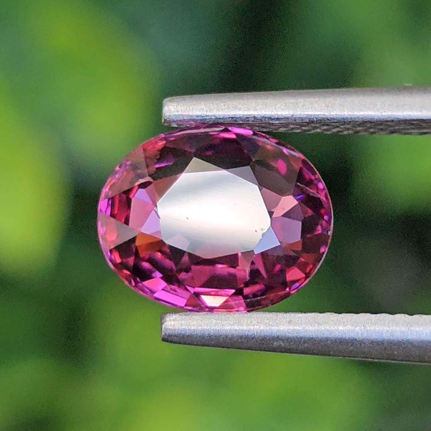 พลอย อุมบาไลต์ การ์เน็ต Umbalite Garnet 1.56 กะรัต (Cts.) ดิบ Unheated ลอยแท้ อัญมณีมงคลประจําวันเกิด เครื่องประดับพลอย