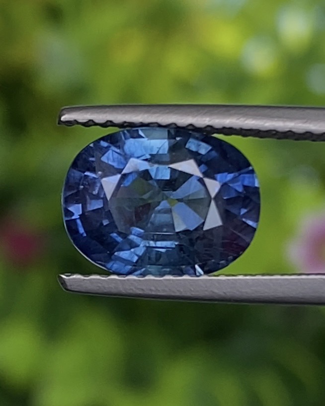 ไพลิน (Blue Sapphire) 2.95 กะรัต (Cts.) พร้อมใบเซอร์ พลอยแท้ อัญมณีมงคลประจําวันเกิด เครื่องประดับพลอย