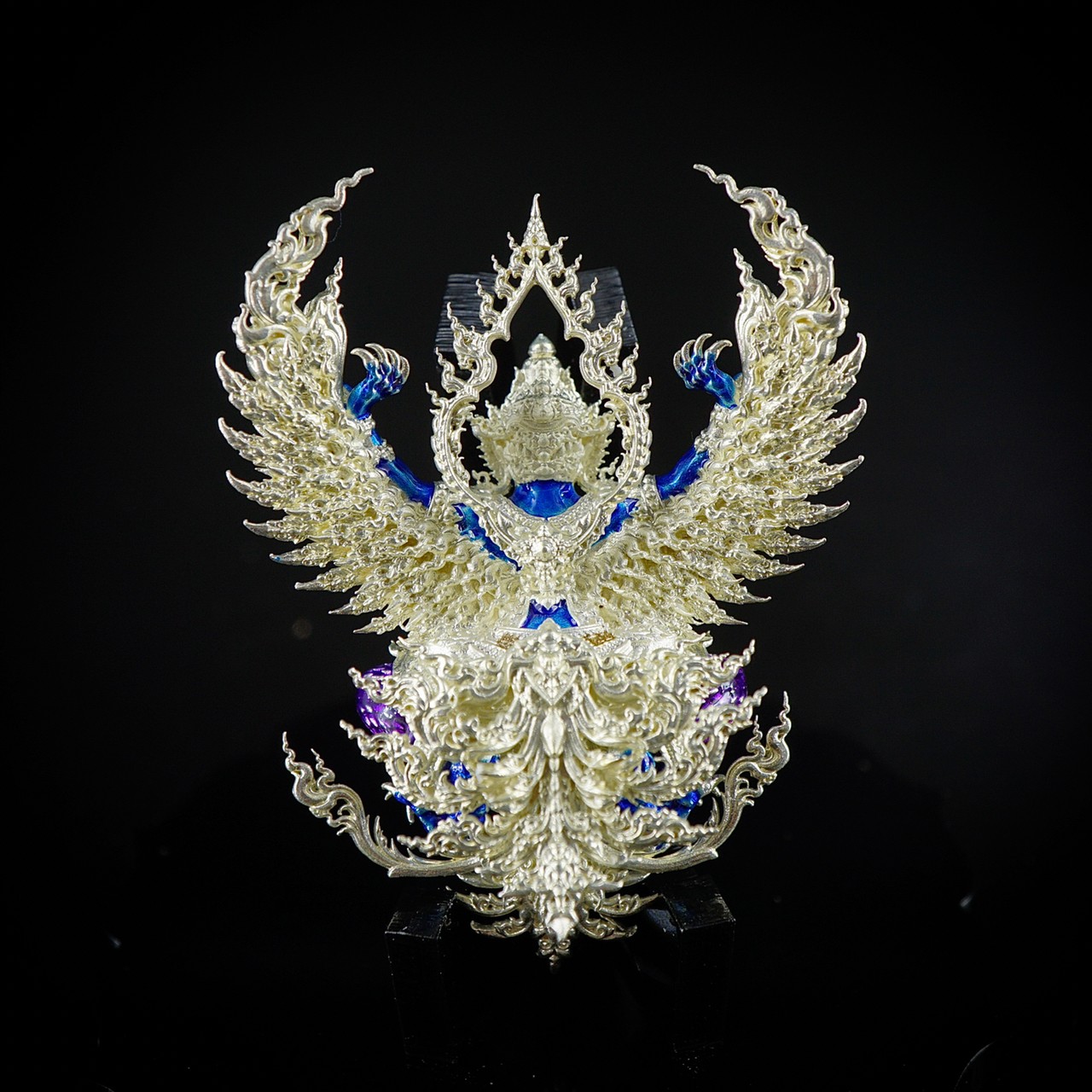 พญาครุฑ พญาเวนไตย รหัส 11 เนื้อบรอนซ์ชุบเงินลงยาน้ำเงิน