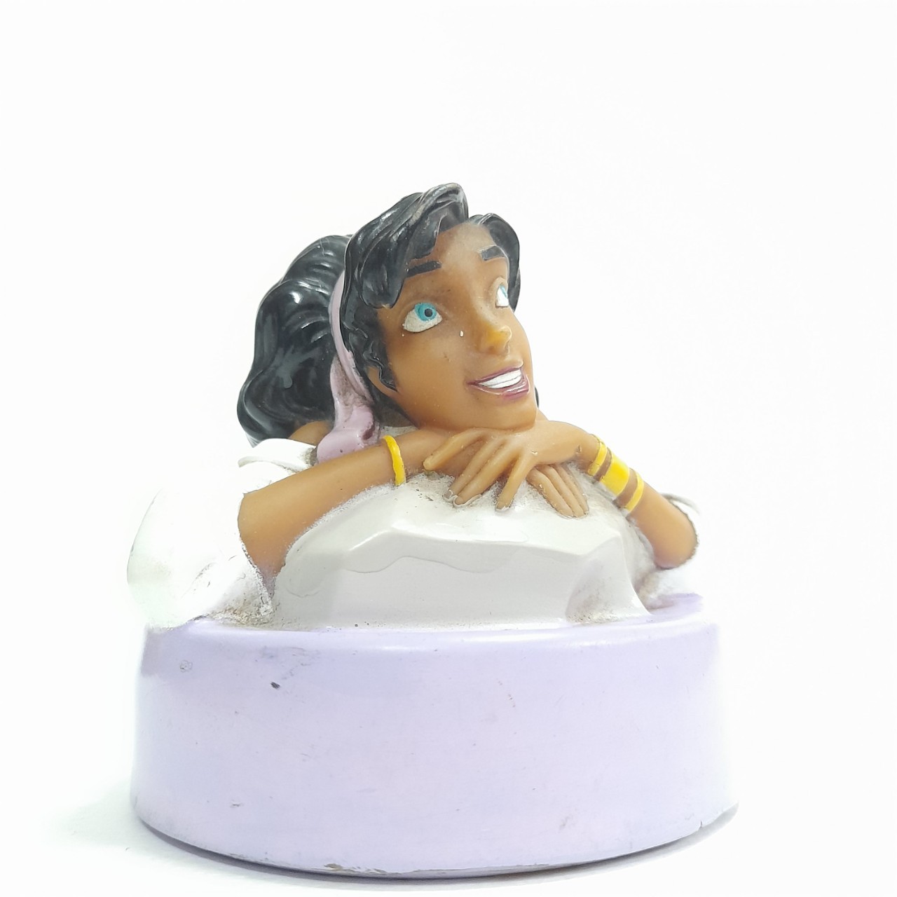 พรีเมียมดิสนีย์ พลาสติก/ซอฟ เอสเมอรันด้า จากเรื่อง คนค่อมแห่งนอตเธอร์ดามส์ ฝาจุก ขนาดตามรูป มือสองสภาพดีมีรอนถลอกหลานแห่ง