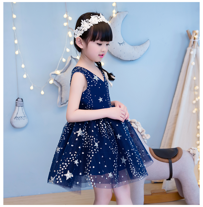 Pre-order ชุดราตรีเด็ก แขนกุด แต่งเกล็ดเงินรูปดาว กระโปรงพองสวย ซิปหลัง