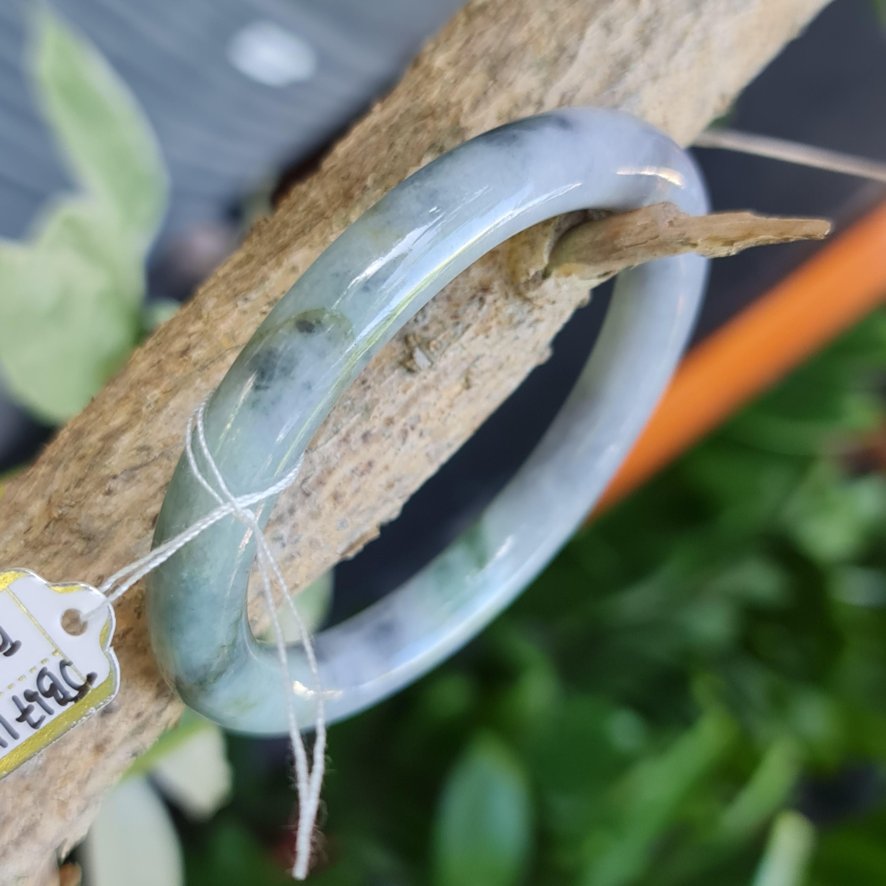 JB6711104 หยก พม่า แท้ Jade กำไลหยก (Jadeite bracelet) พม่า (Myanmar) 50.5 มม.