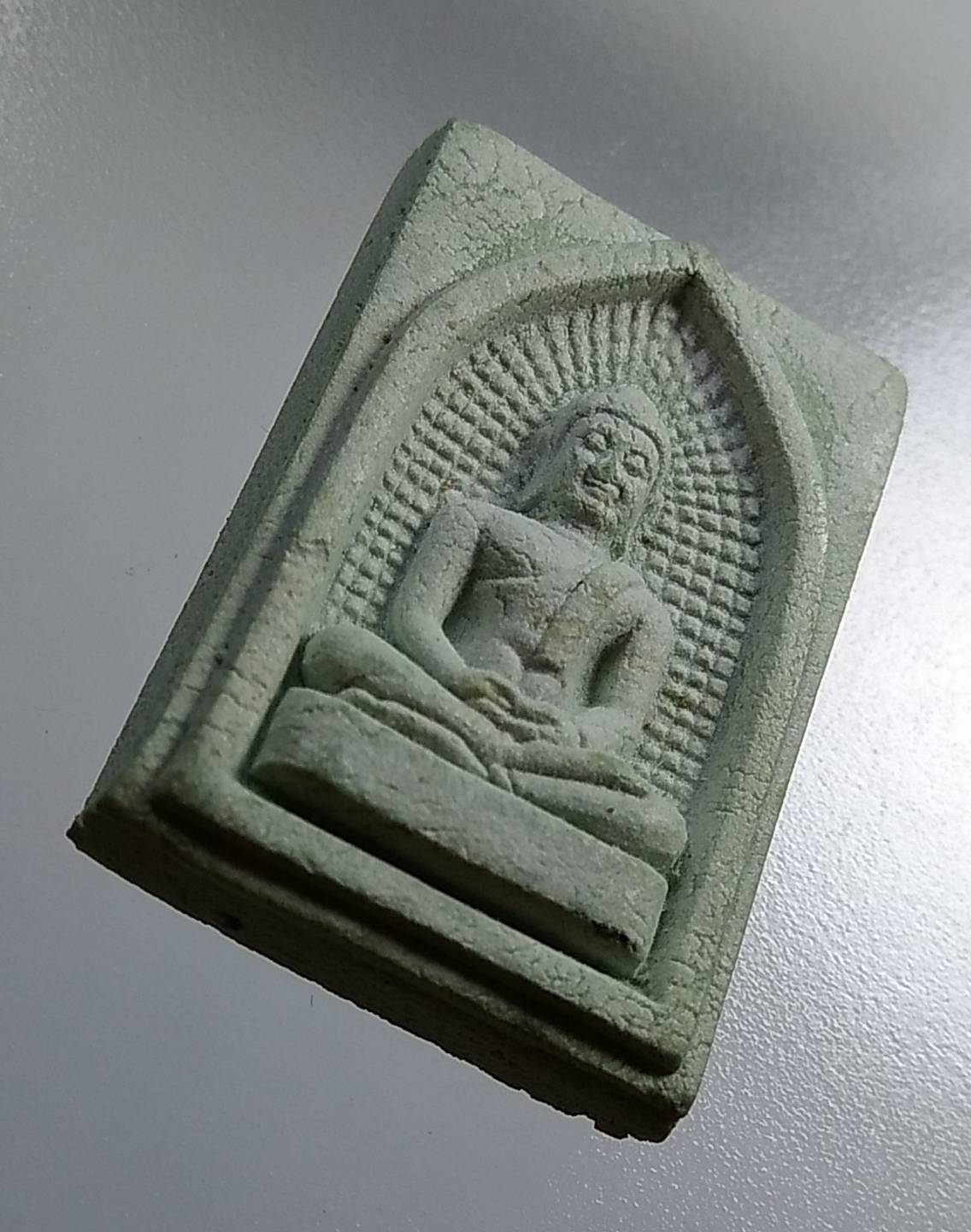 ก110 พระผงหยก หลวงพ่อวิริยังค์ วัดธรรมมงคล ปี2536