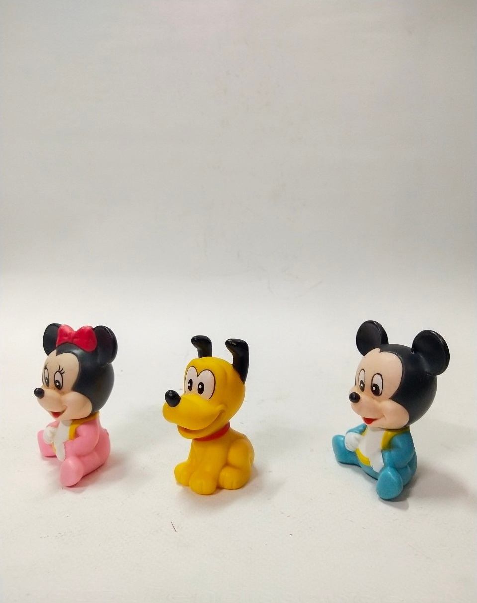 ตุ๊กตายางบีบ เบบี้มินนี่,พลูโต,มิคกี้ ขนาดตามรูป มือสองเก่าเก็บ สภาพดี มีรอยบ้าง ขายทั้งชุด3ตัว