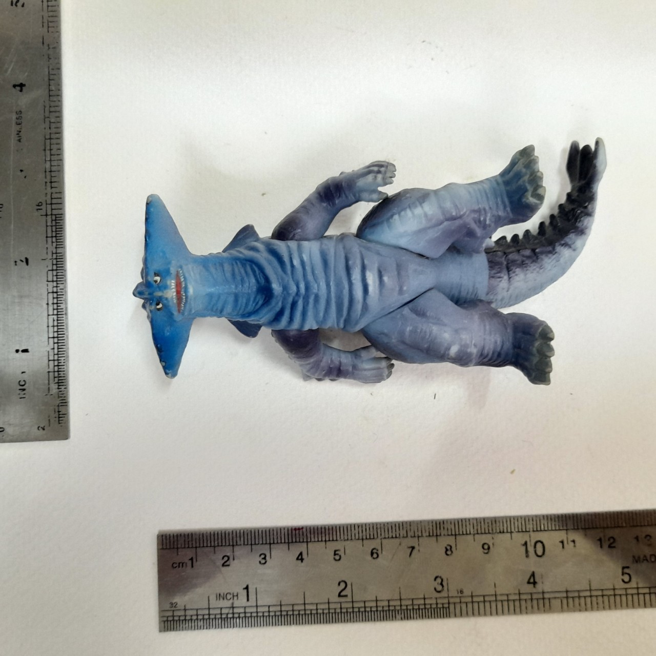 มีหลายภาพ,ซอฟ 3.5-4นิ้ว สัตว์ประหลาดลาโกลัส จากอุลตร้าแมนแม๊กซ์ มือสองสภาพดี ไม่พบบ่อย มีรอยบ้าง