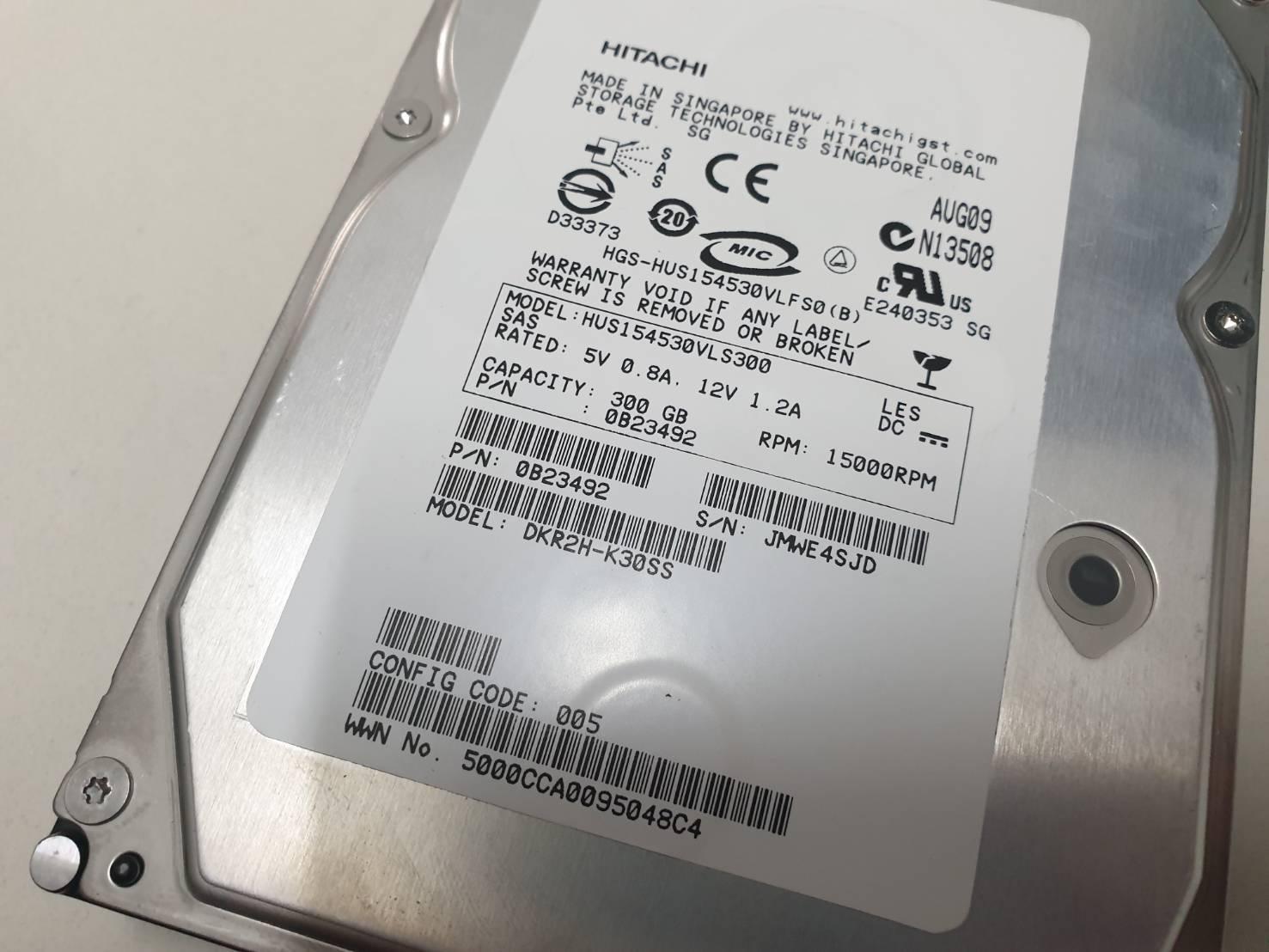 Hitachi SAS 300 GB 15K HUS154530VLS300