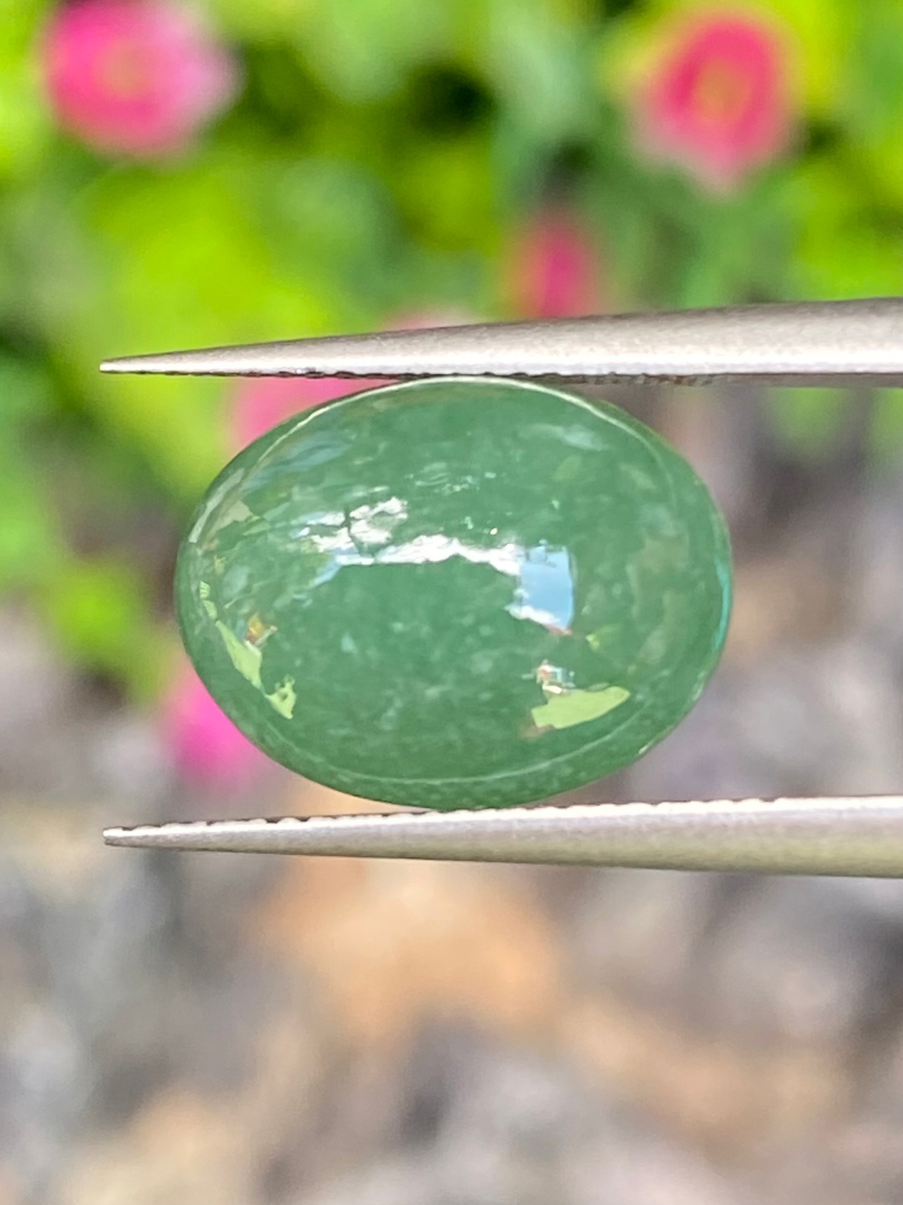 หยกพม่าเจียรนัย (Burmese jade ) 6.11 กะรัต หยกแท้ อัญมณีมงคลประจําวันเกิด เครื่องประดับหยก