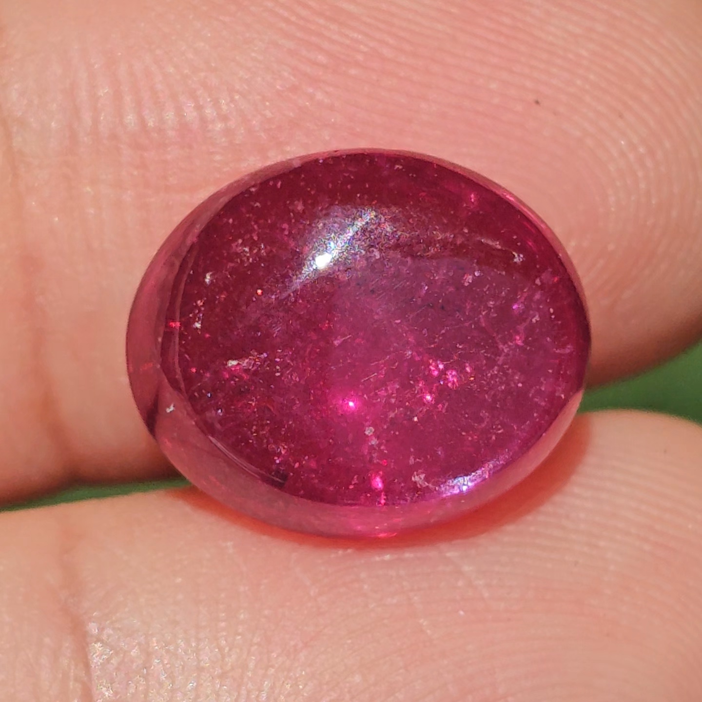 พลอย ทับทิม สตาร์ แซฟไฟร์ Ruby Star Sapphire 10.71 กะรัต (Cts.) พร้อมใบเซอร์ พลอยแท้ อัญมณีมงคลประจําวันเกิด เครื่องประดับพลอย