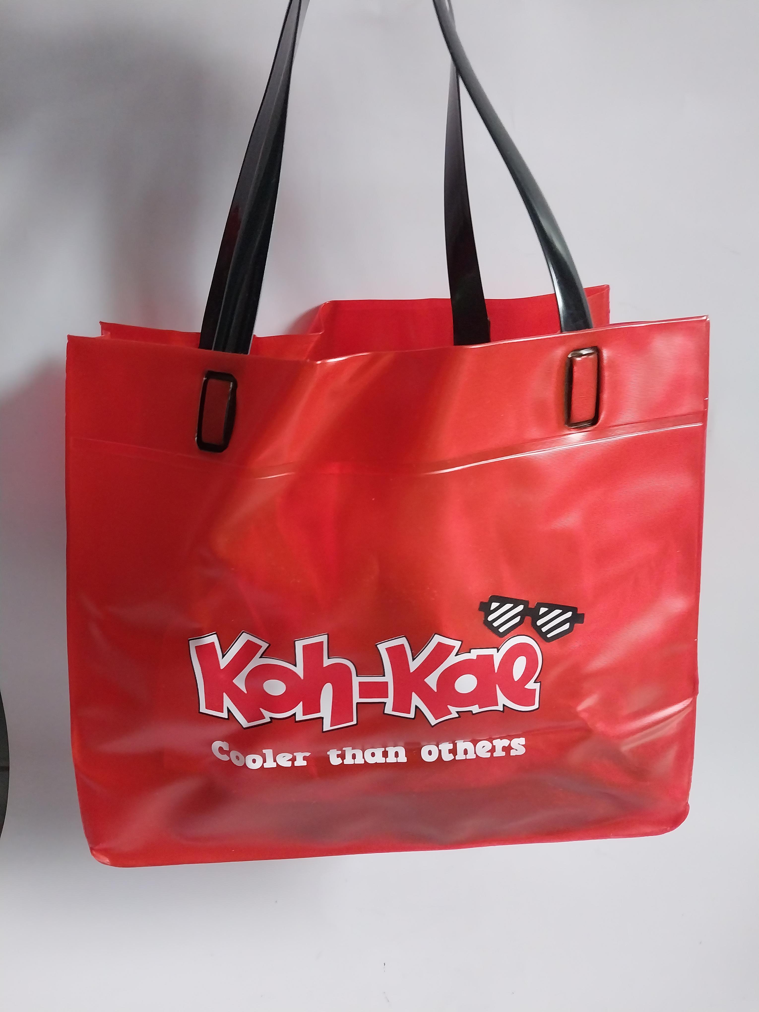 มีหลายภาพ กระเป๋า พลาสติก พิมพ์ลายโก๋แก่ ขนาดตามภาพ