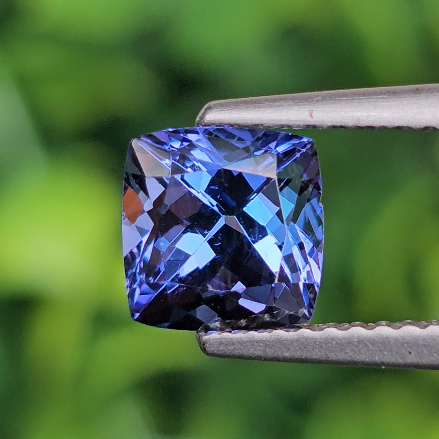 พลอย แทนซาไนท์ Tanzanite 1.60 กะรัต (Cts) พลอยแท้ อัญมณีมงคลประจําวันเกิด เครื่องประดับพลอย